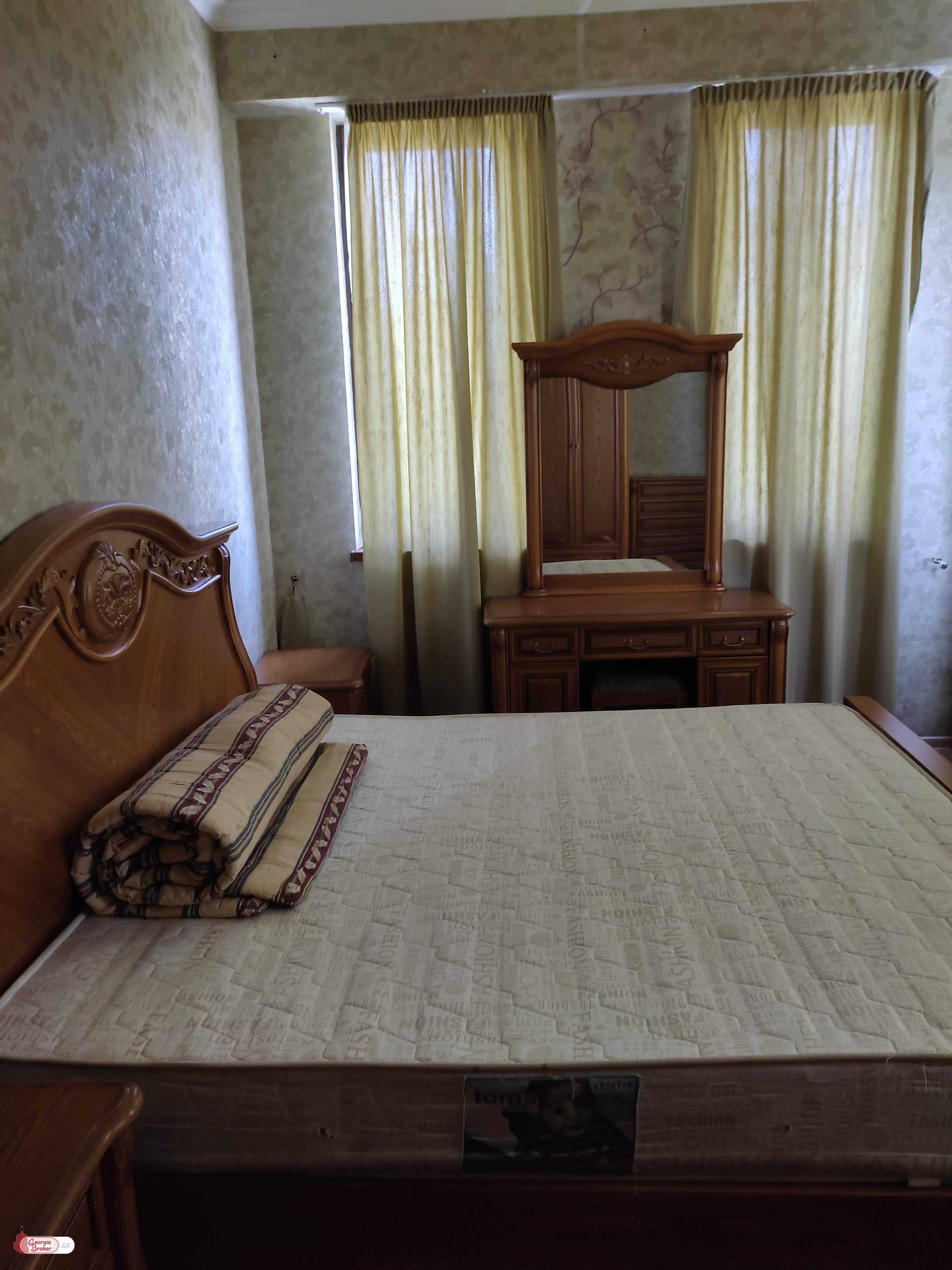 nearly repaired 4-room apartment for sale