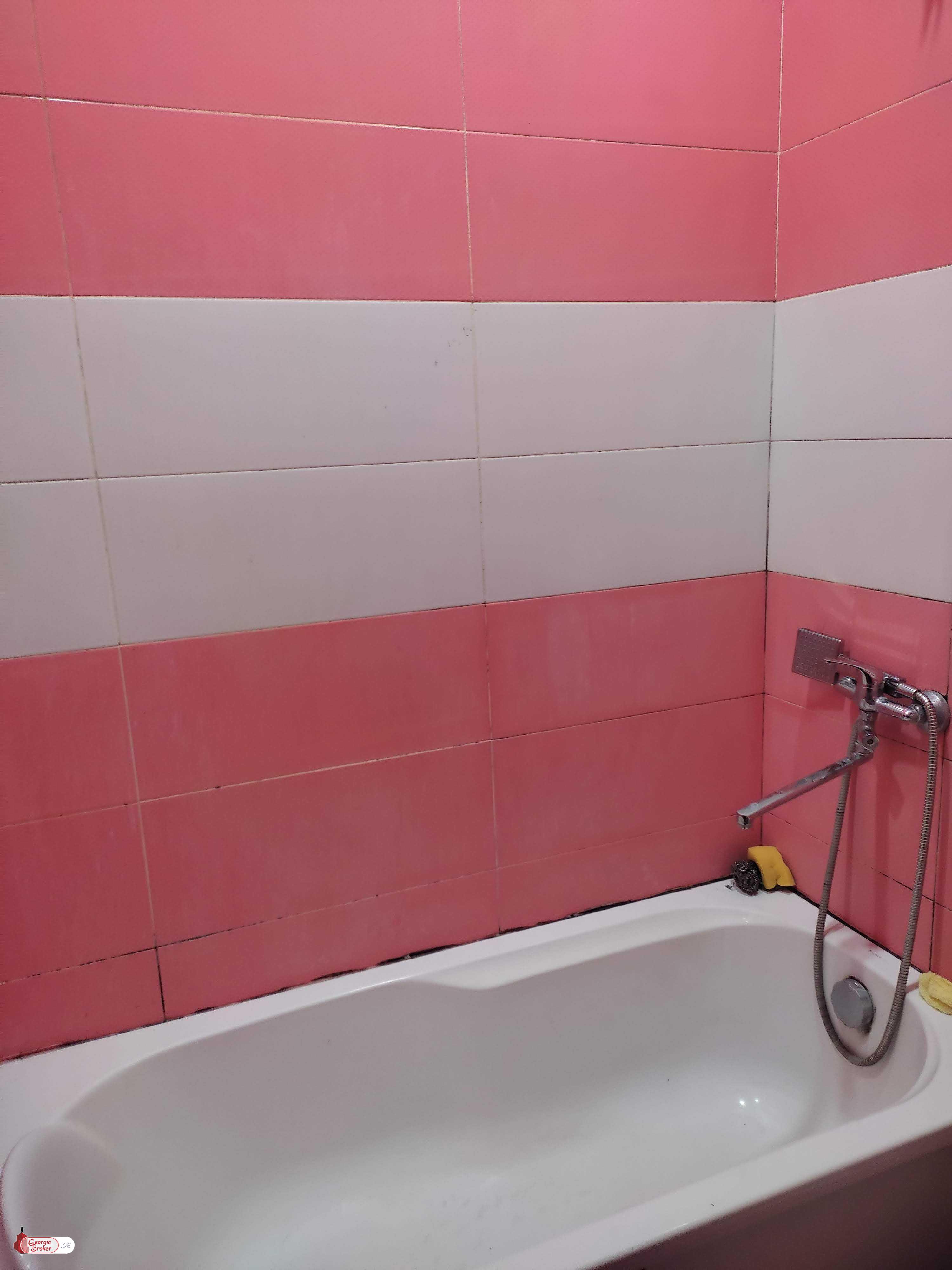 nearly repaired 4-room apartment for sale