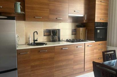 იყიდება ახალი გარემონტებული 3 ოთახიანი ბინა