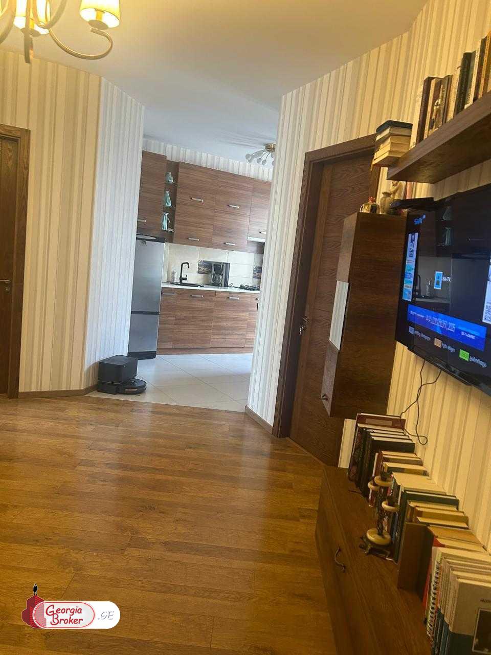 იყიდება ახალი გარემონტებული 3 ოთახიანი ბინა