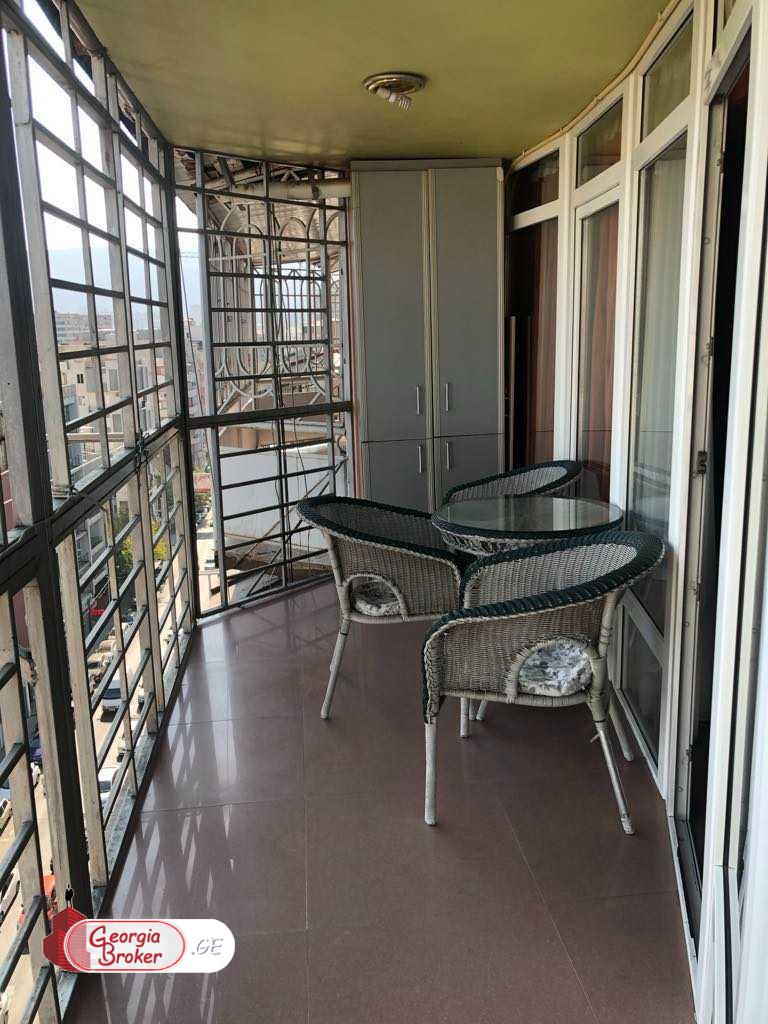 იყიდება ახალი გარემონტებული 3 ოთახიანი ბინა