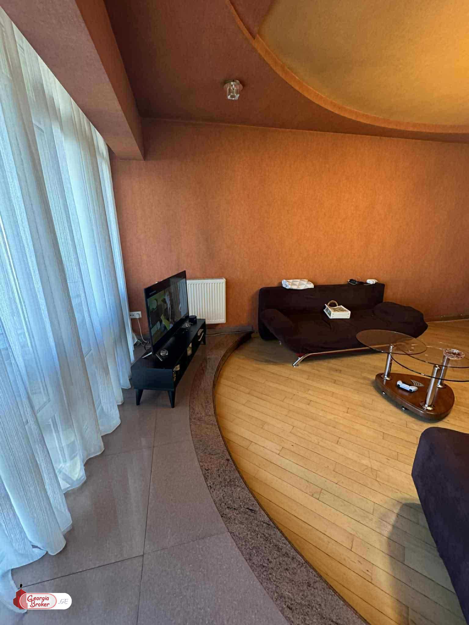 იყიდება ახალი გარემონტებული 3 ოთახიანი ბინა