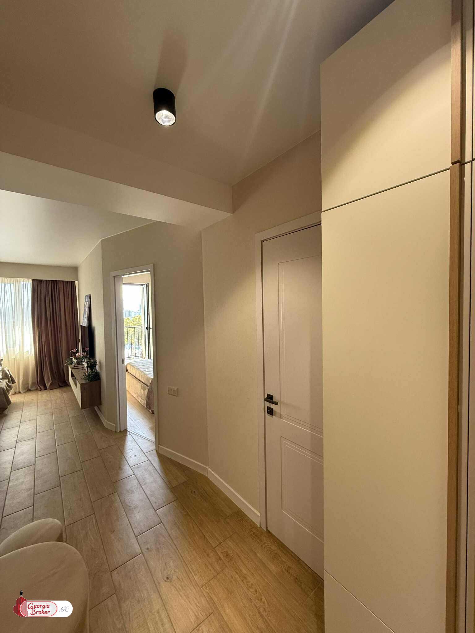 nearly repaired 2-room apartment for sale