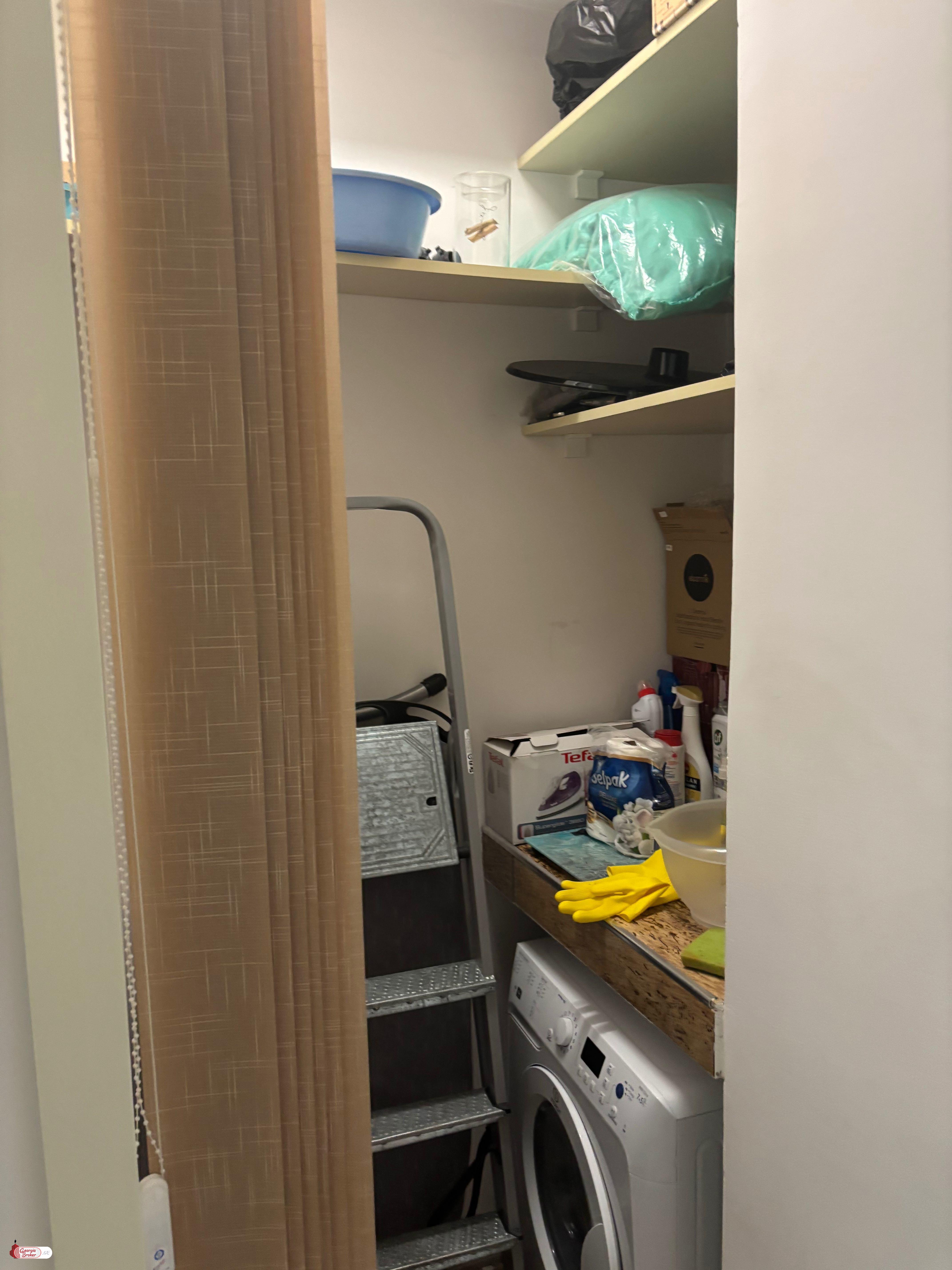 продается квартира с новым ремонтом 3-комнаты