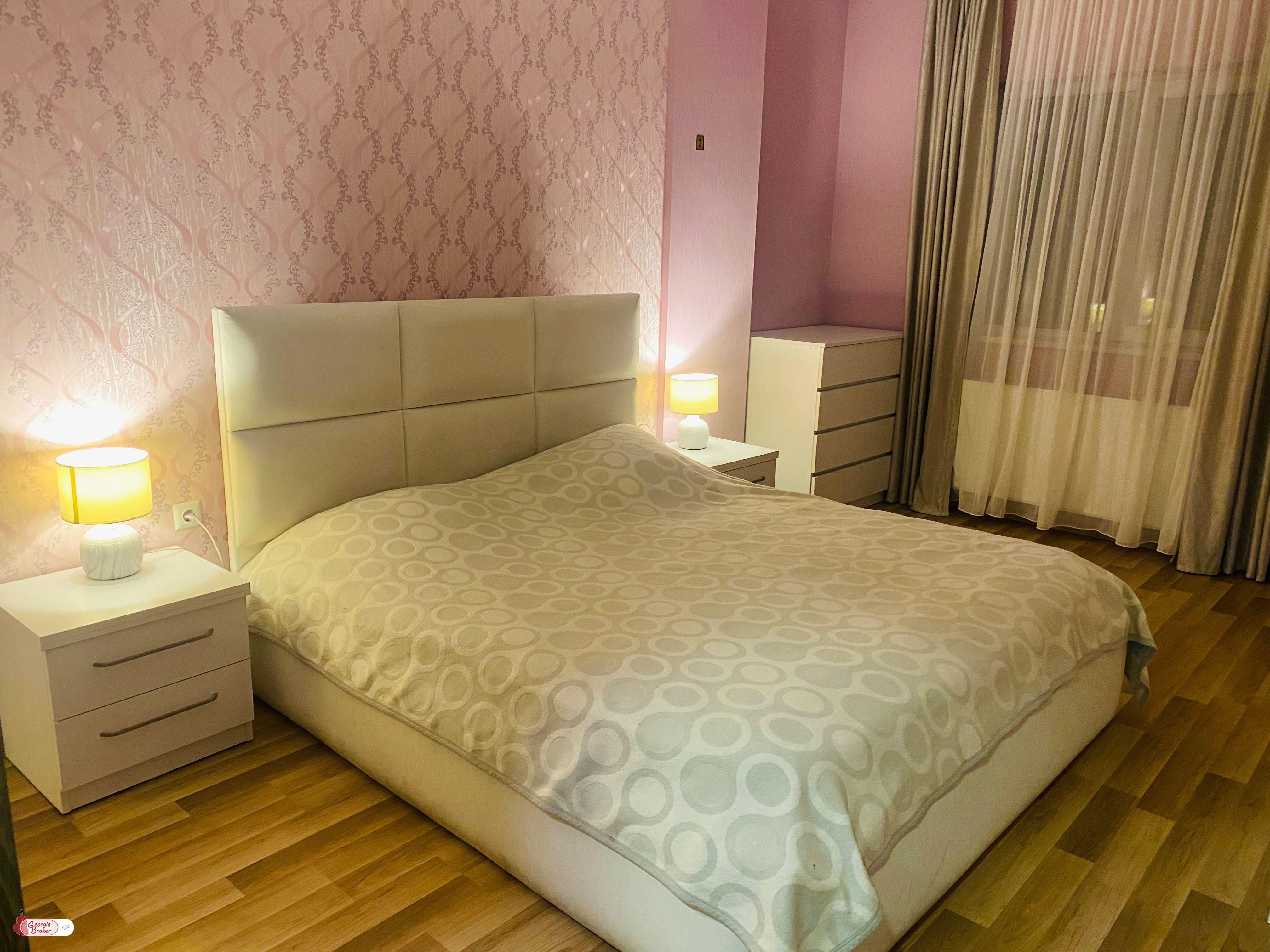 nearly repaired 2-room apartment for sale