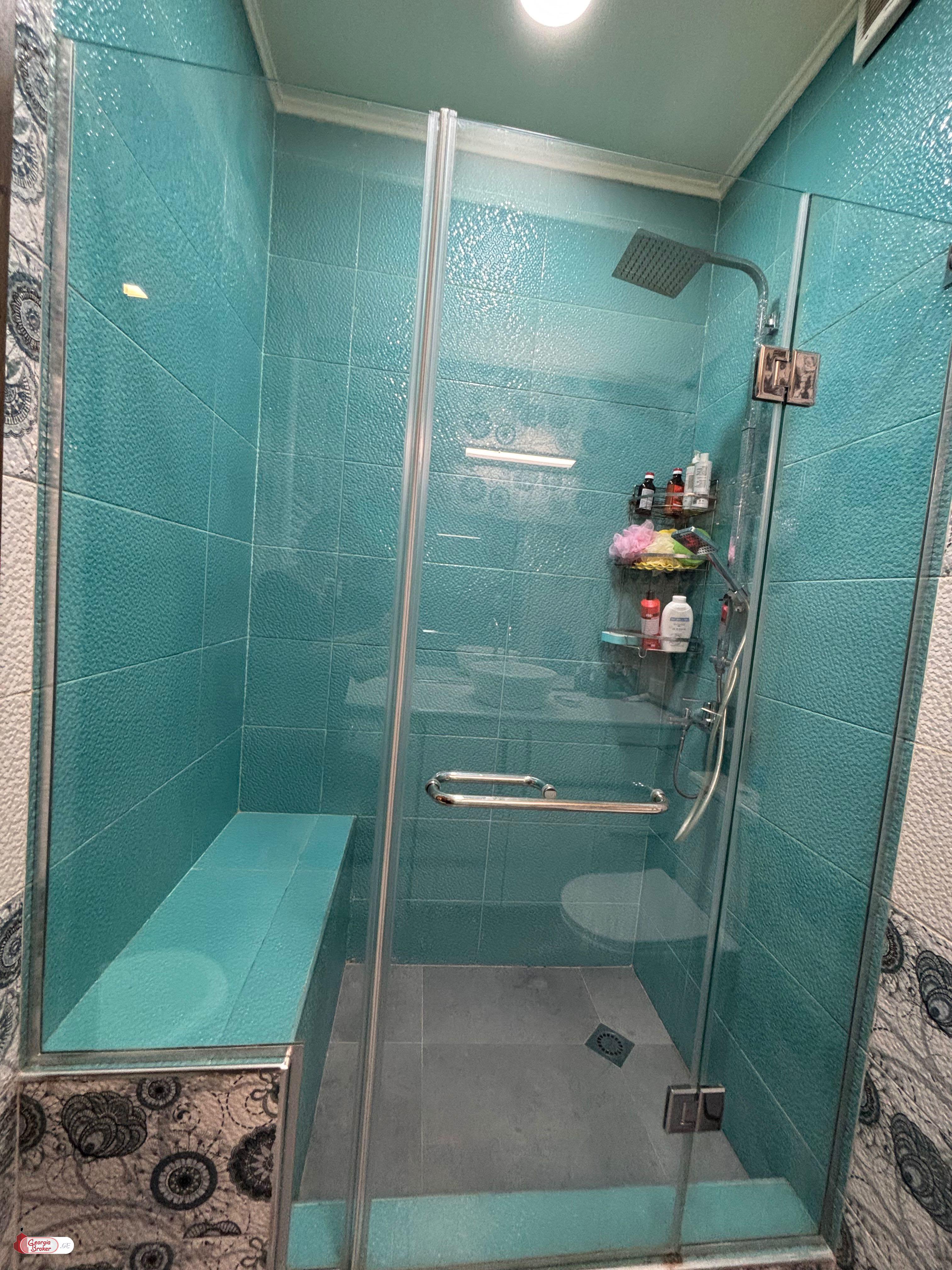 nearly repaired 2-room apartment for sale