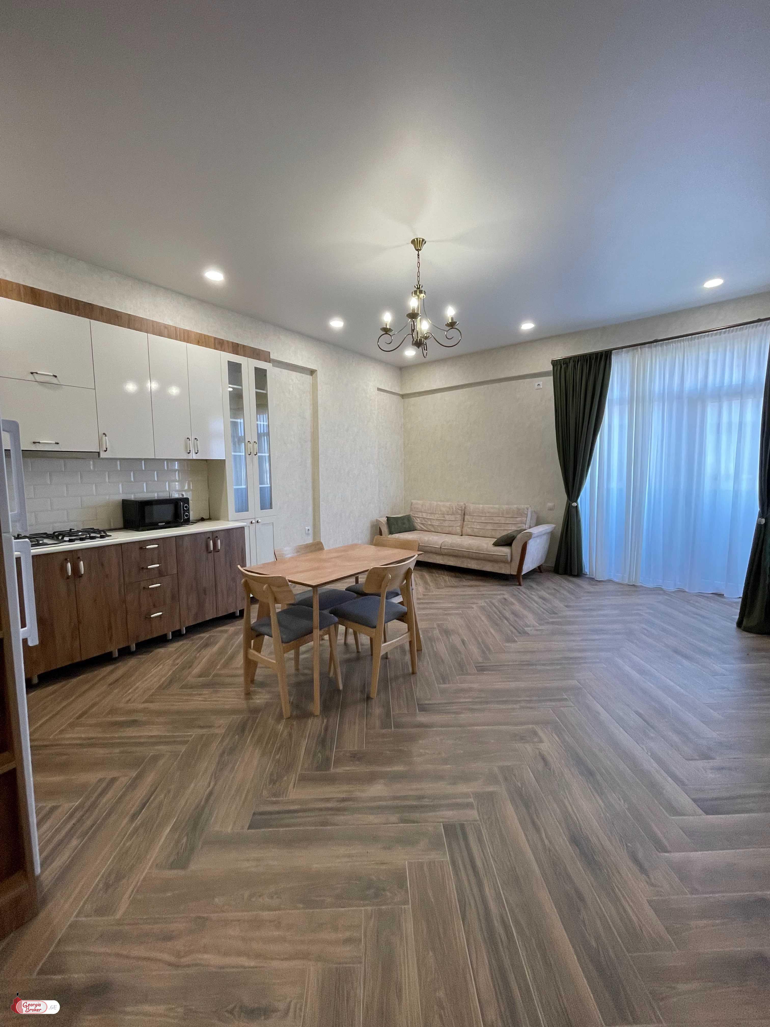 იყიდება ახალი გარემონტებული 2 ოთახიანი ბინა