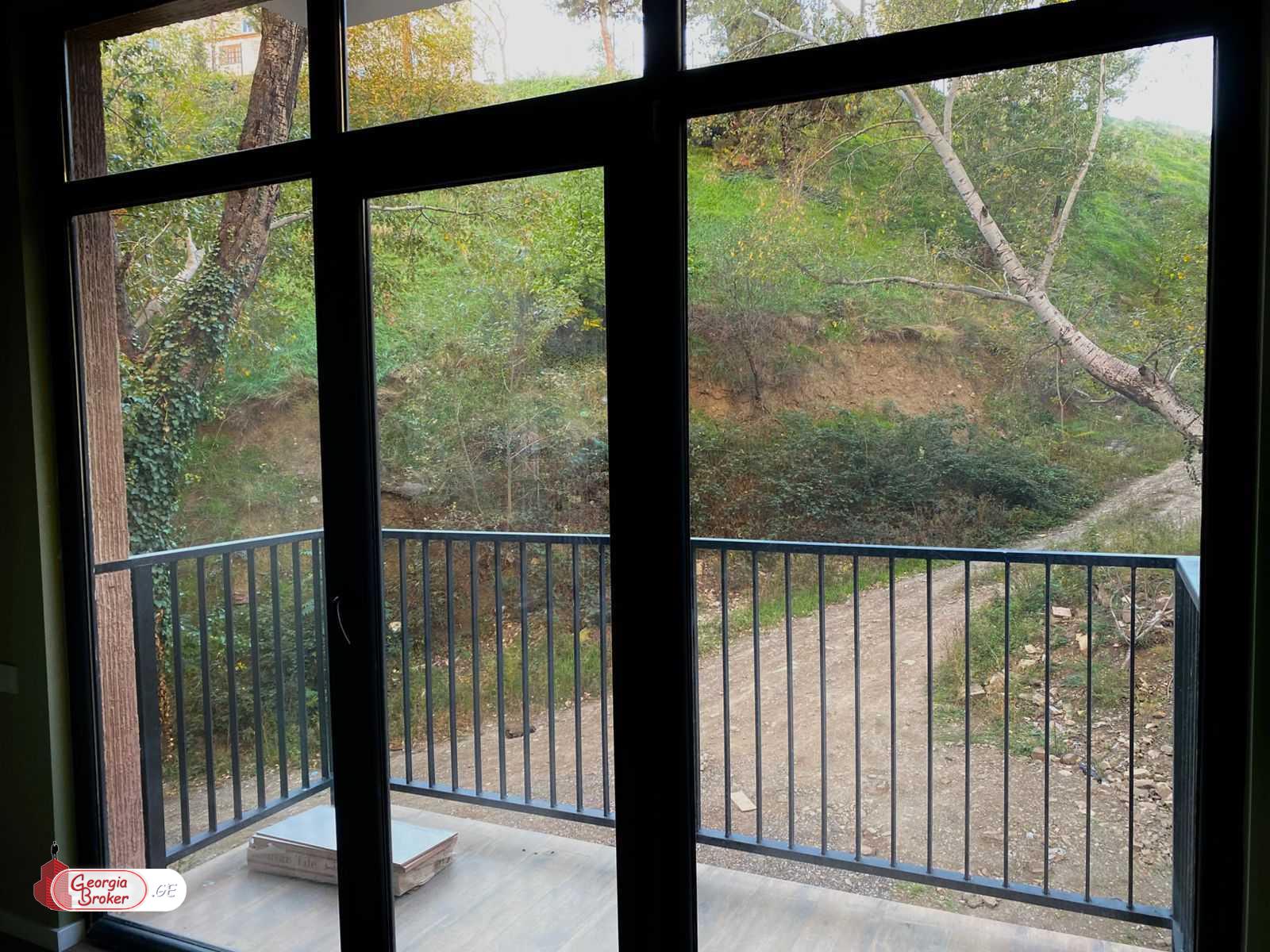 იყიდება ახალი გარემონტებული 3 ოთახიანი ბინა