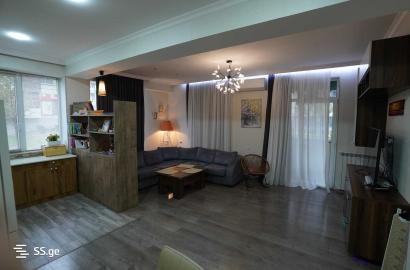 продается квартира с новым ремонтом 3-комнаты