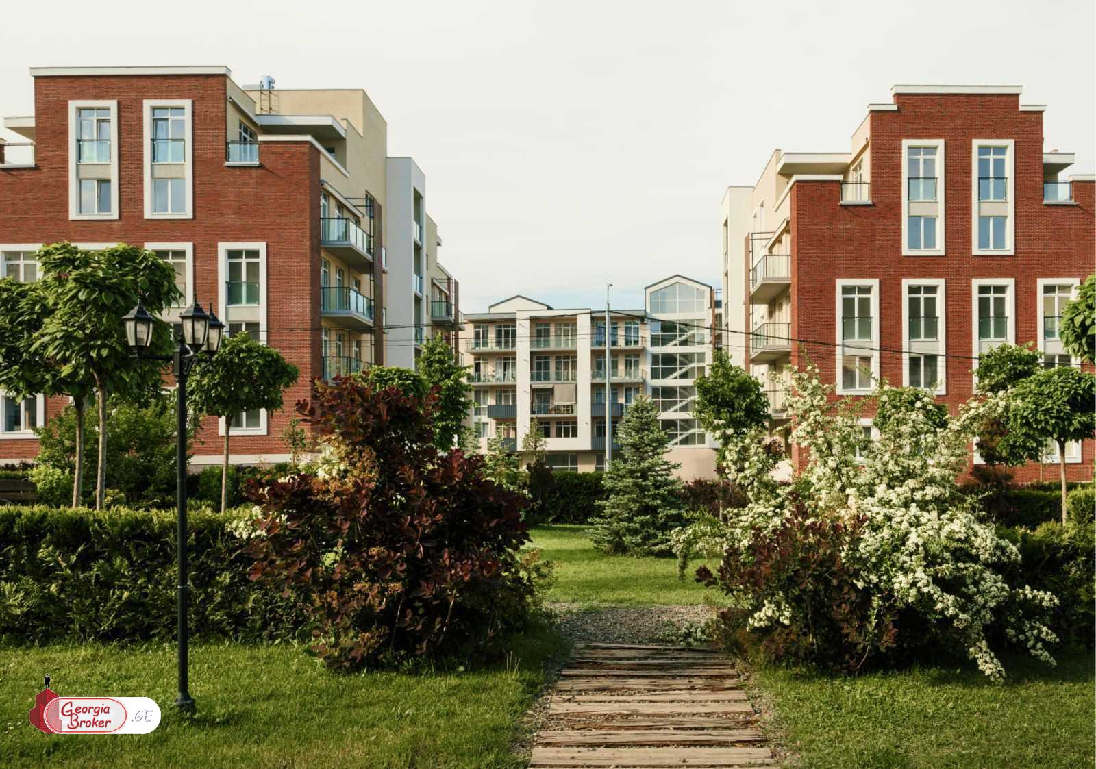 продается квартира с новым ремонтом 3-комнаты