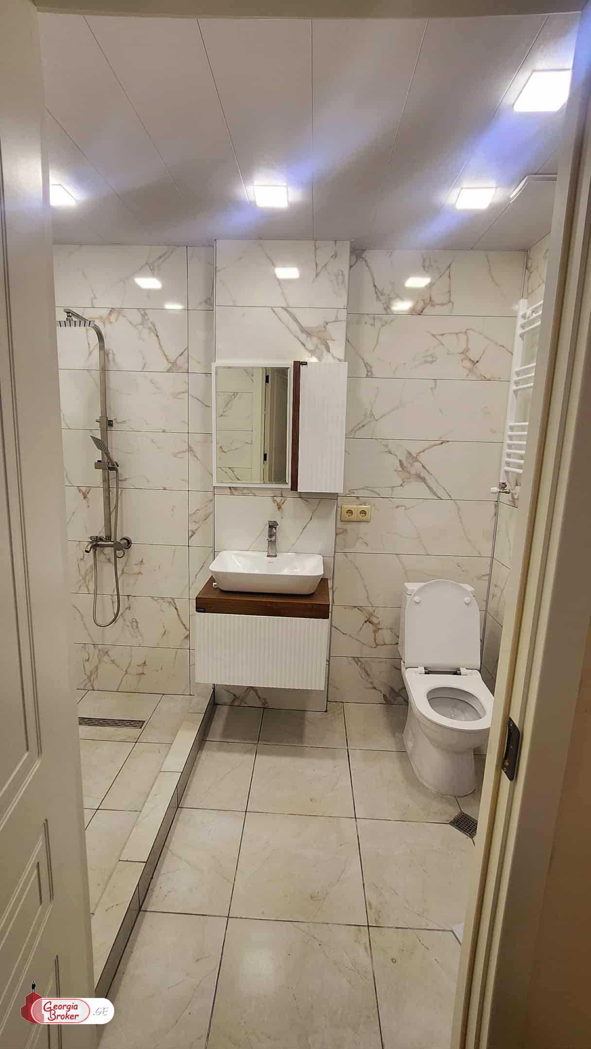 nearly repaired 3-room apartment for sale