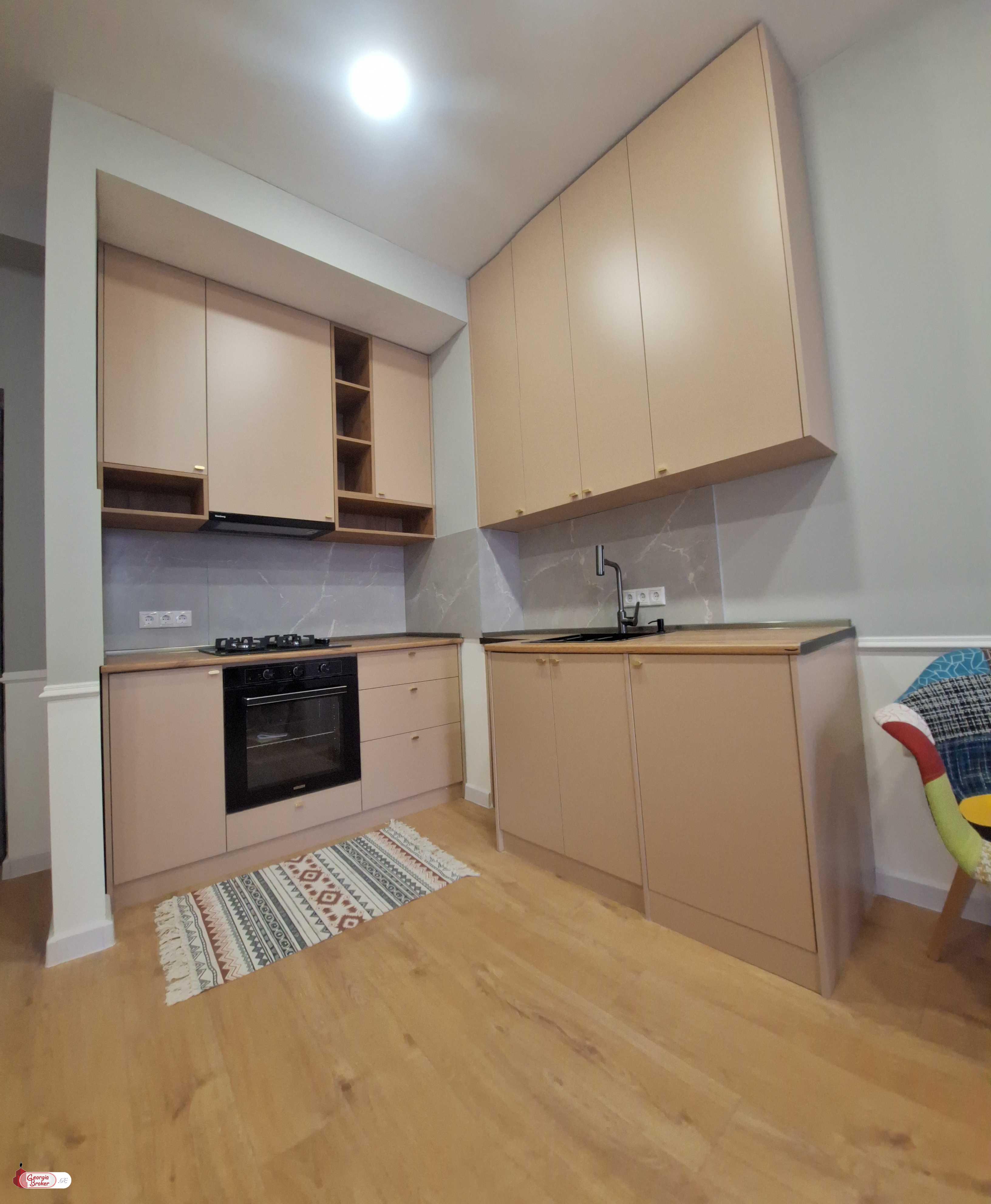 продается квартира с новым ремонтом 2-комнаты