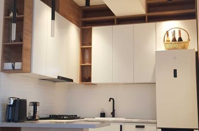 იყიდება ახალი გარემონტებული 2 ოთახიანი ბინა