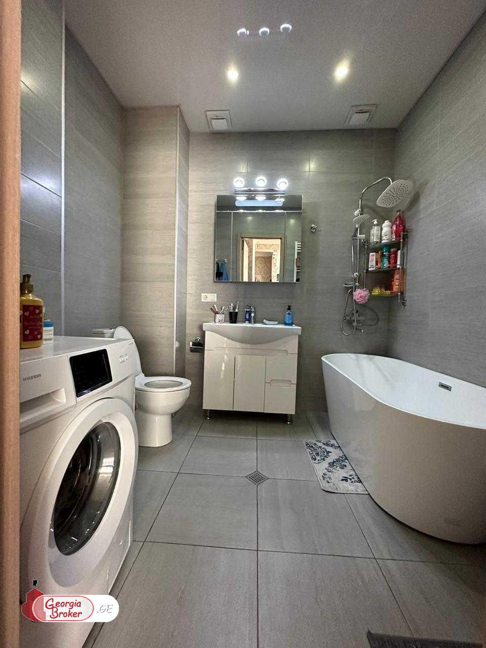 nearly repaired 3-room apartment for sale