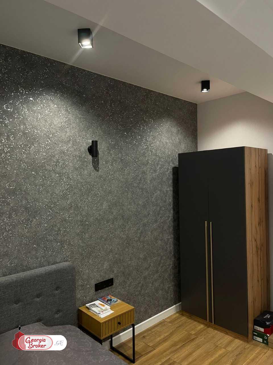 იყიდება ახალი გარემონტებული 2 ოთახიანი ბინა