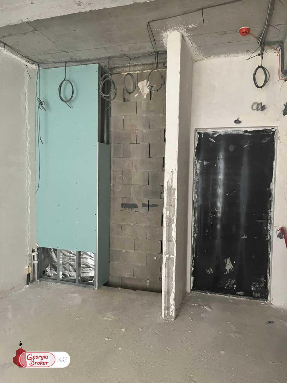 იყიდება ახალი გარემონტებული 2 ოთახიანი ბინა