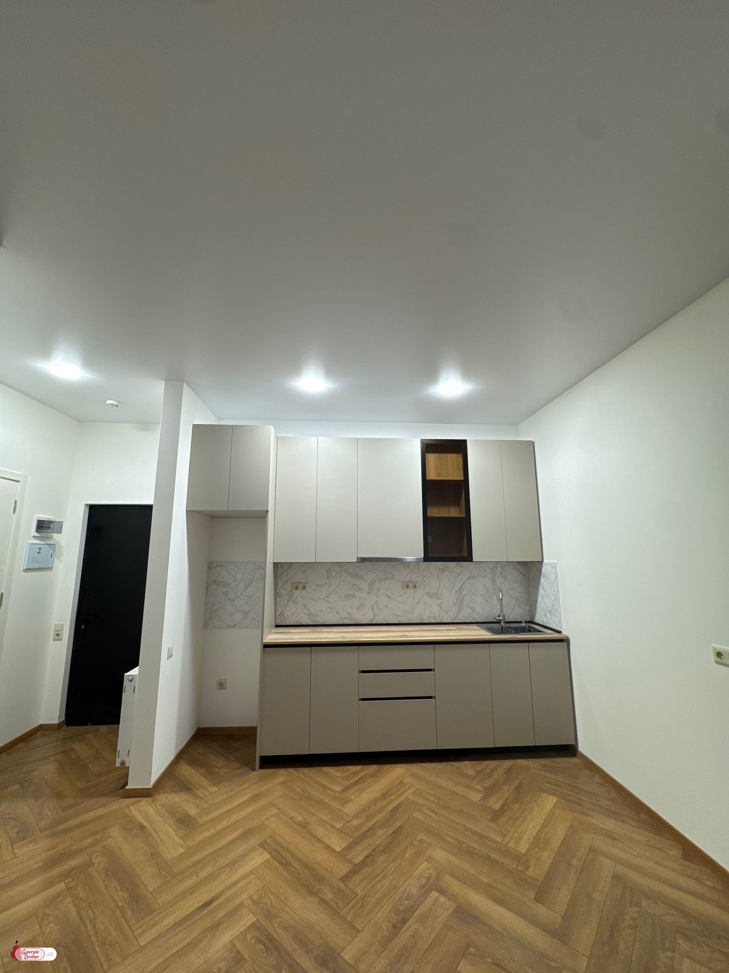 იყიდება ახალი გარემონტებული 2 ოთახიანი ბინა