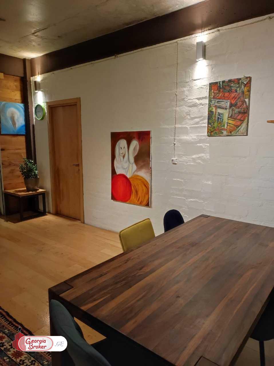 продается квартира с новым ремонтом 3-комнаты