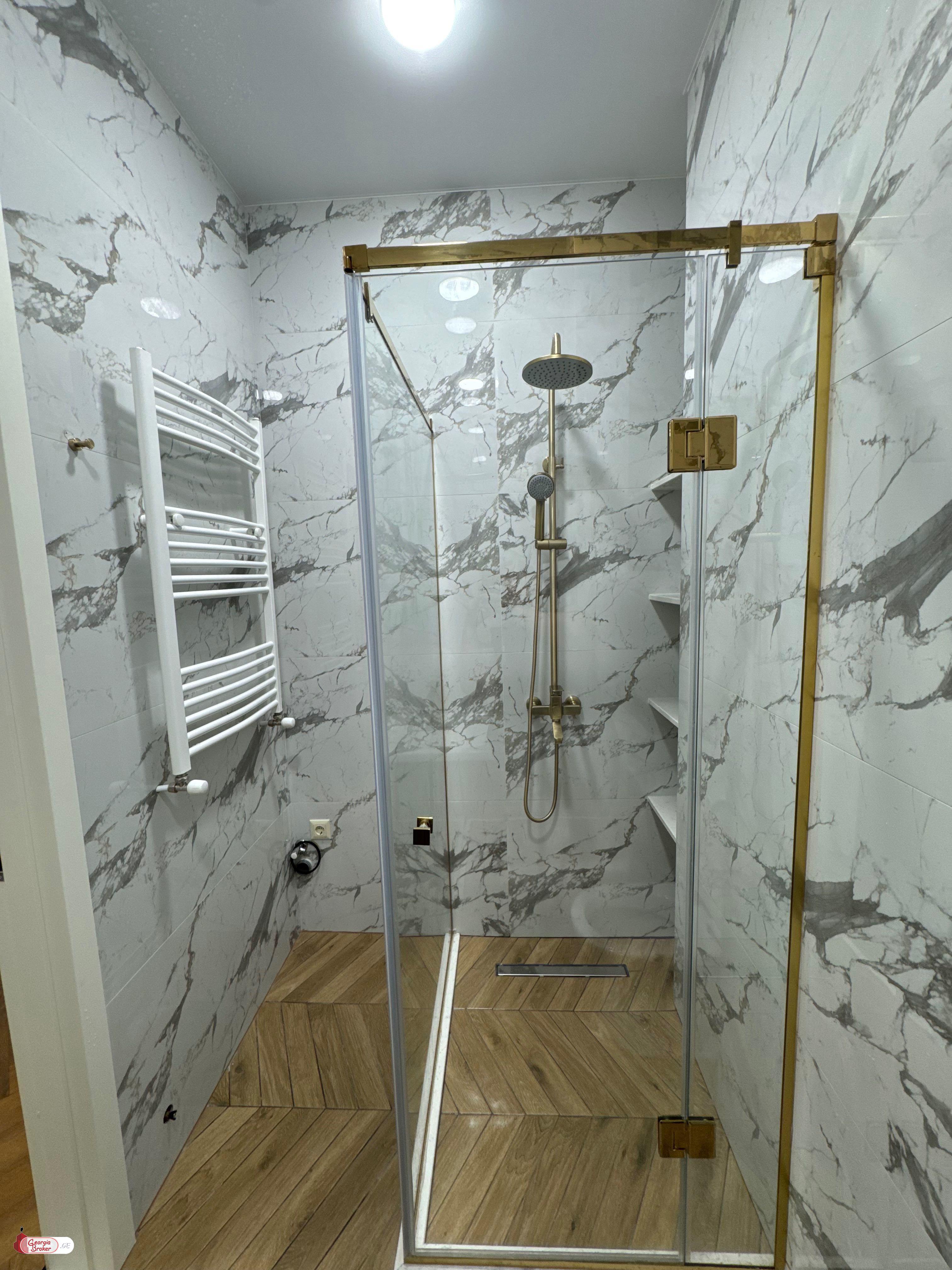 იყიდება ახალი გარემონტებული 2 ოთახიანი ბინა