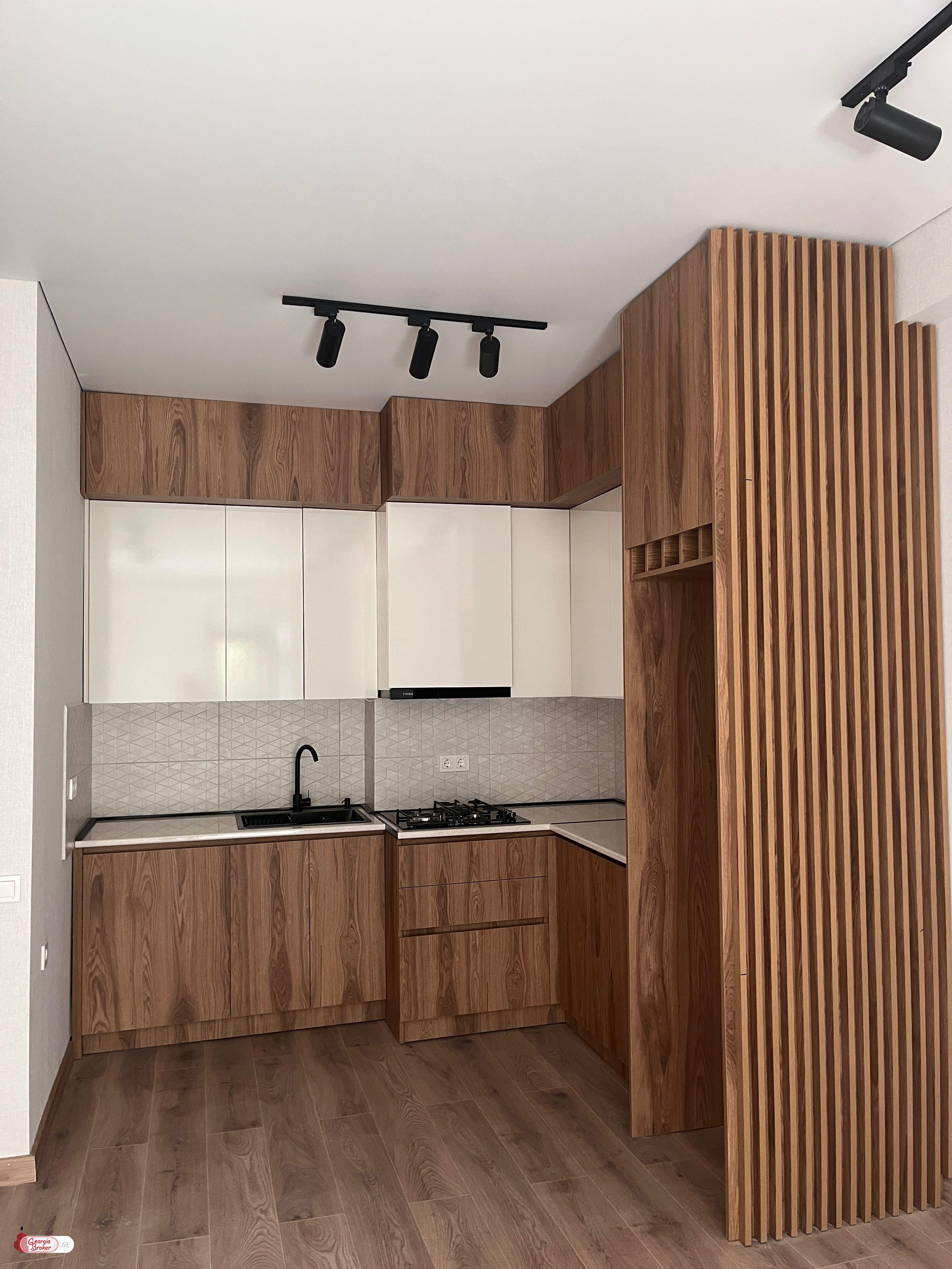 nearly repaired 2-room apartment for sale