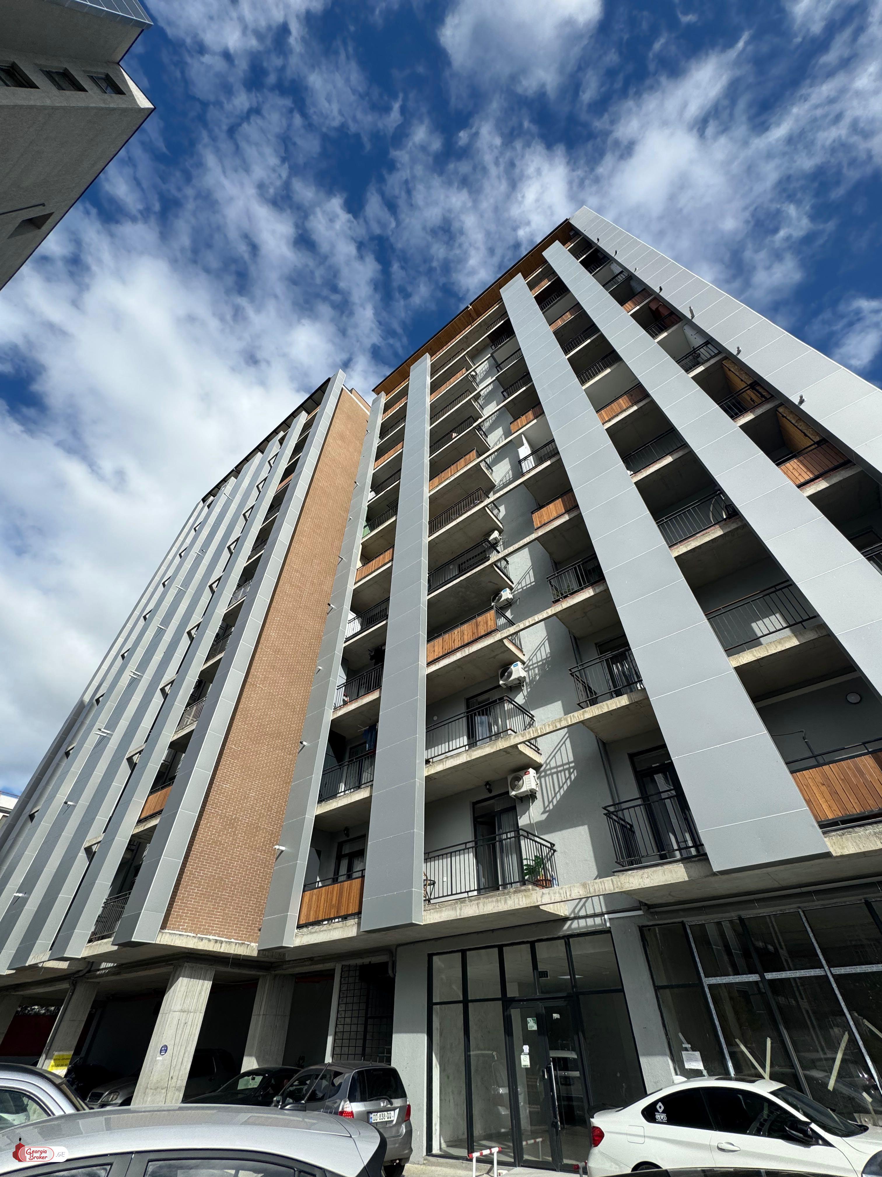 იყიდება ახალი გარემონტებული 2 ოთახიანი ბინა