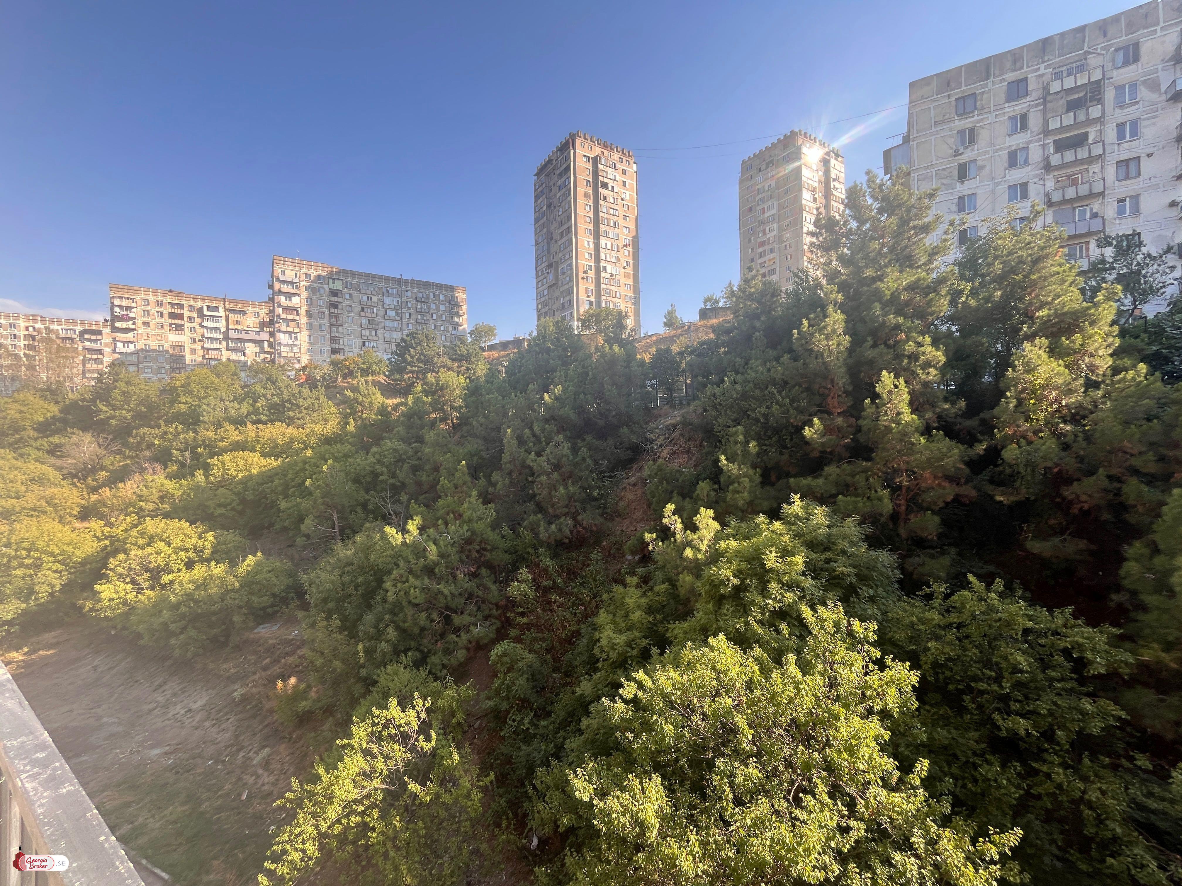 nearly repaired 2-room apartment for sale