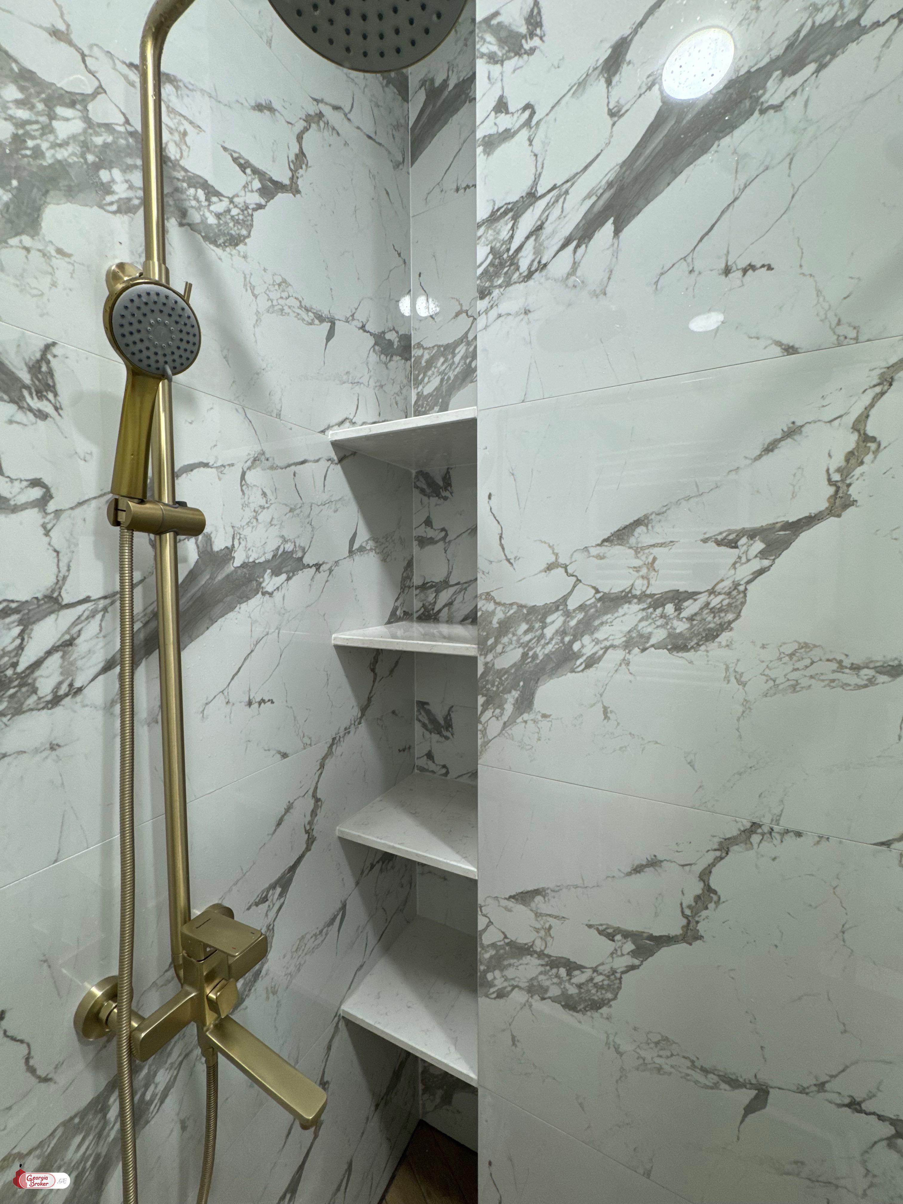 იყიდება ახალი გარემონტებული 2 ოთახიანი ბინა