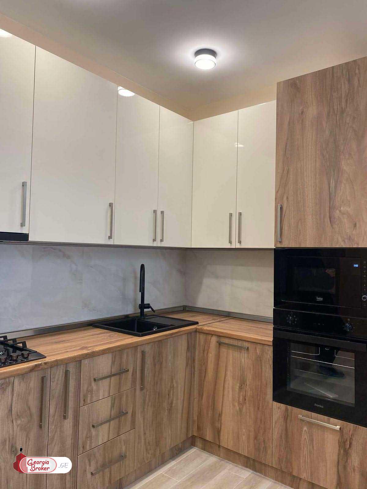 იყიდება ახალი გარემონტებული 3 ოთახიანი ბინა