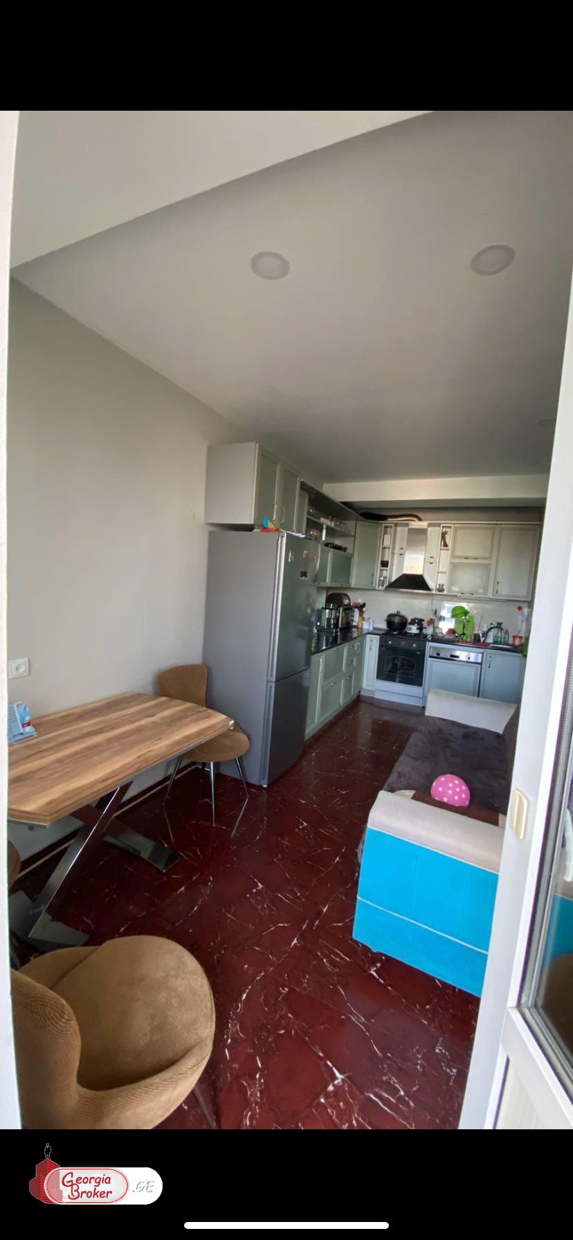 nearly repaired 3-room apartment for sale