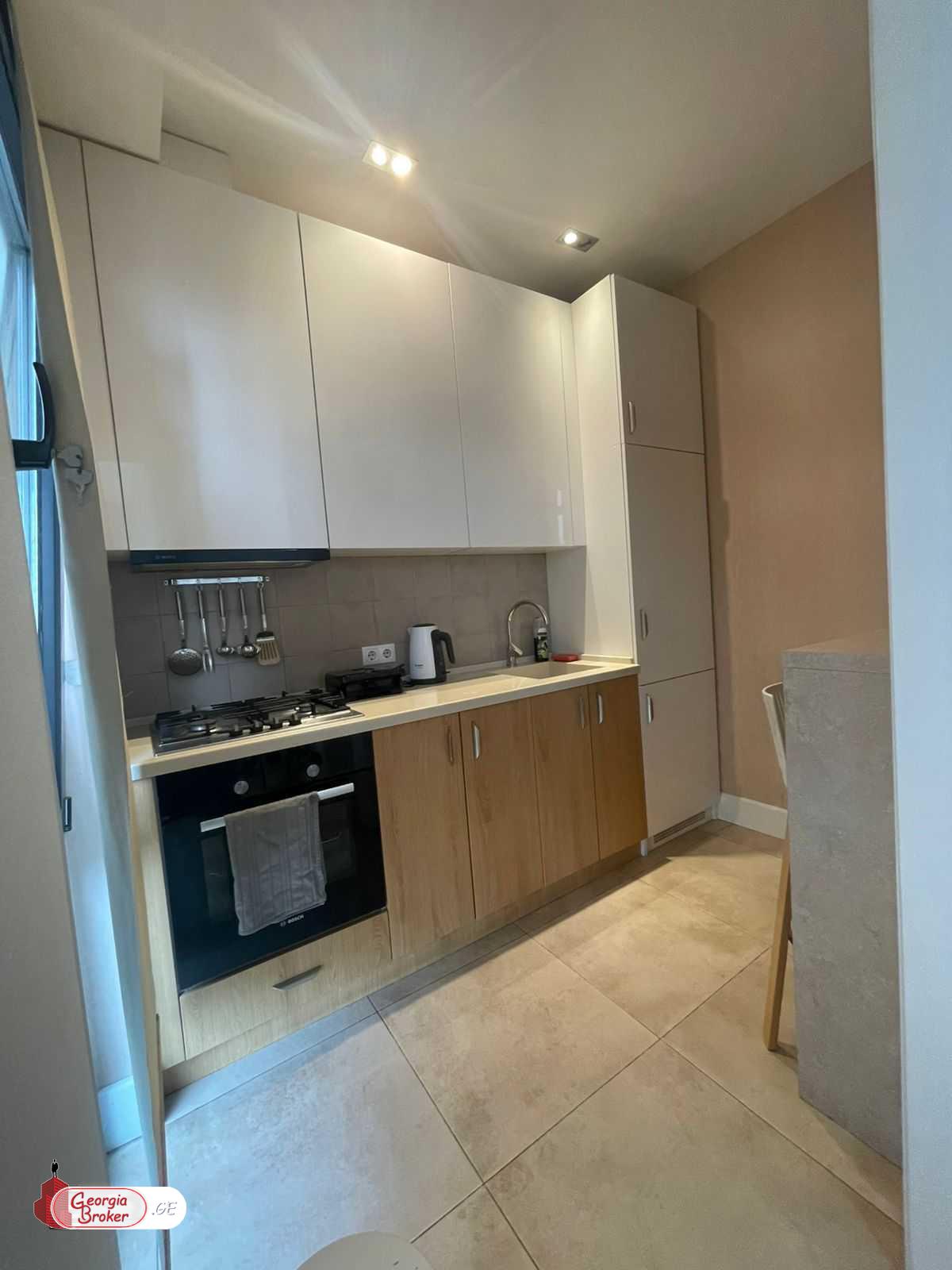 nearly repaired 3-room apartment for sale