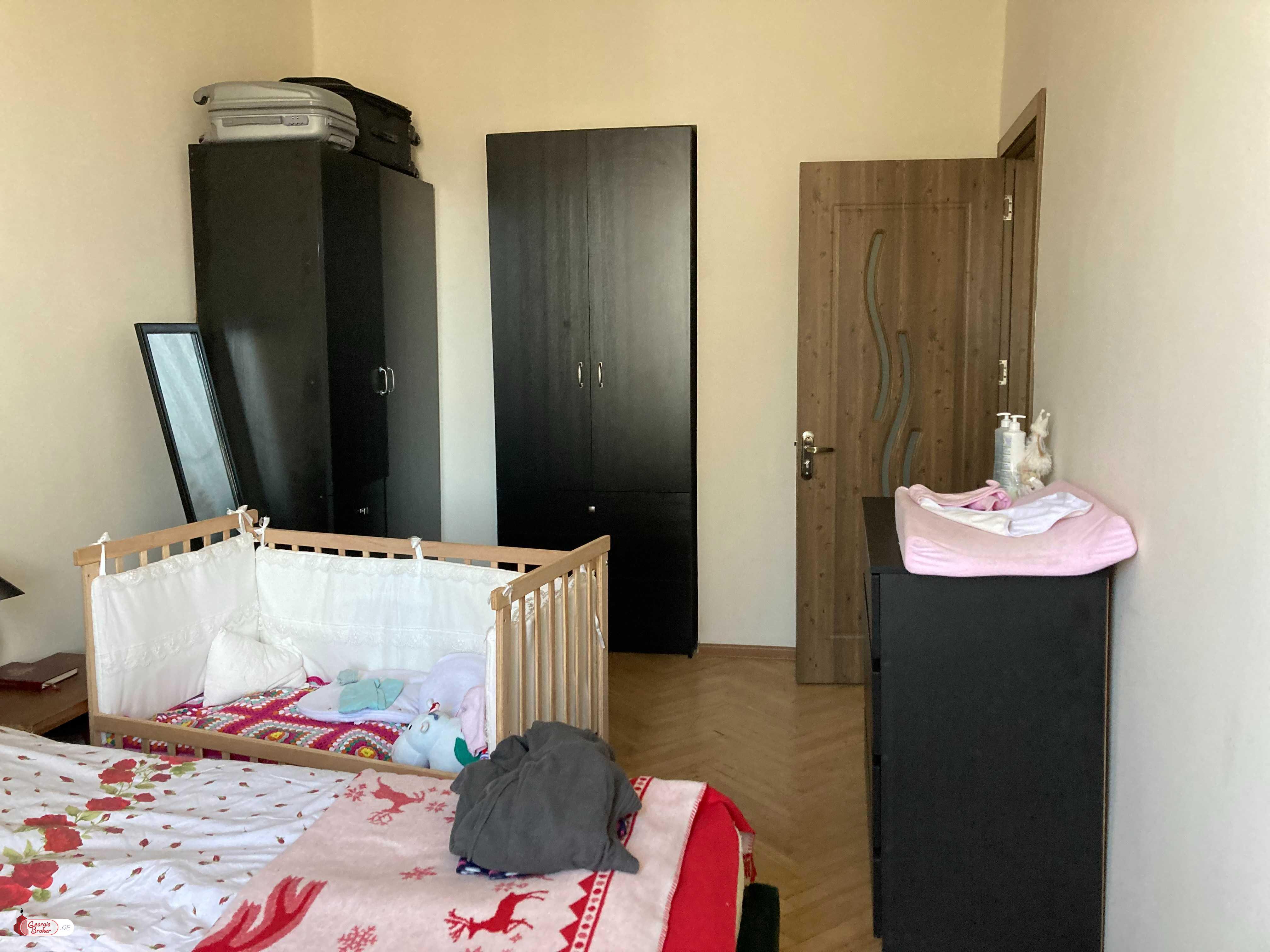 nearly repaired 2-room apartment for sale