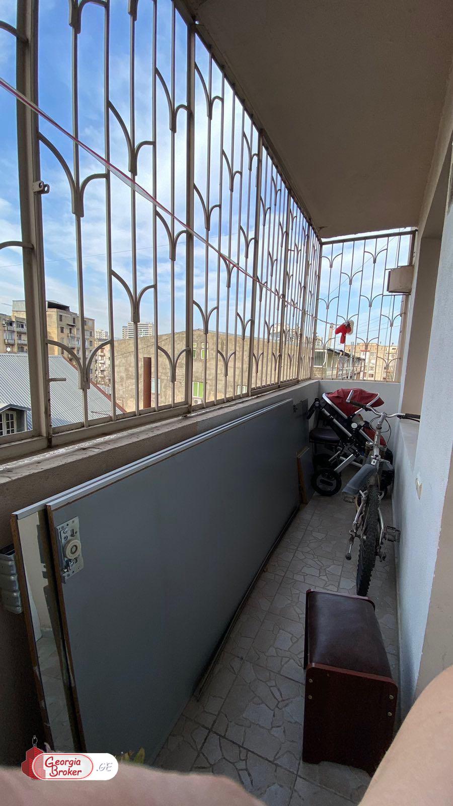 nearly repaired 3-room apartment for sale