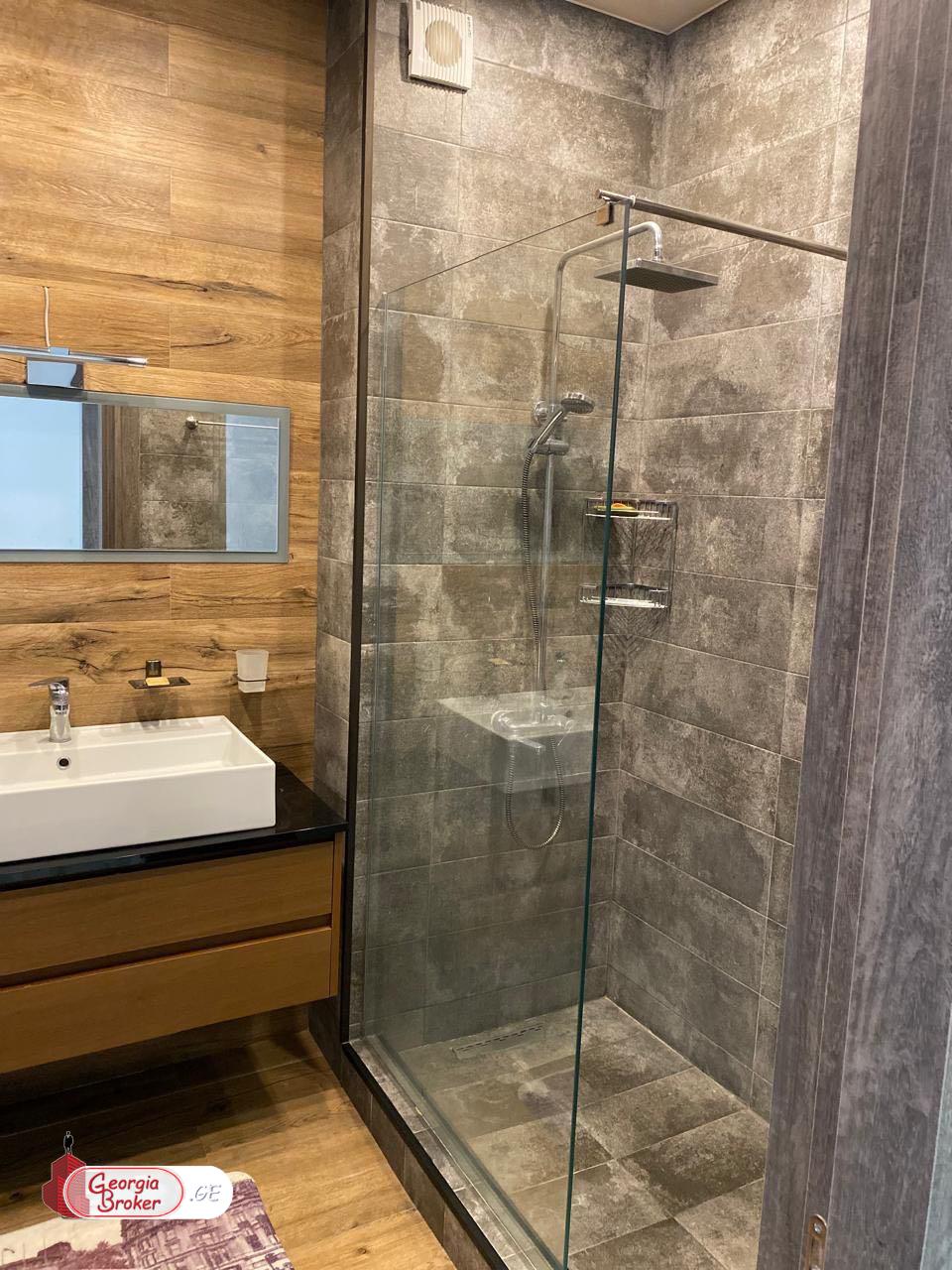 nearly repaired 5-room apartment for sale