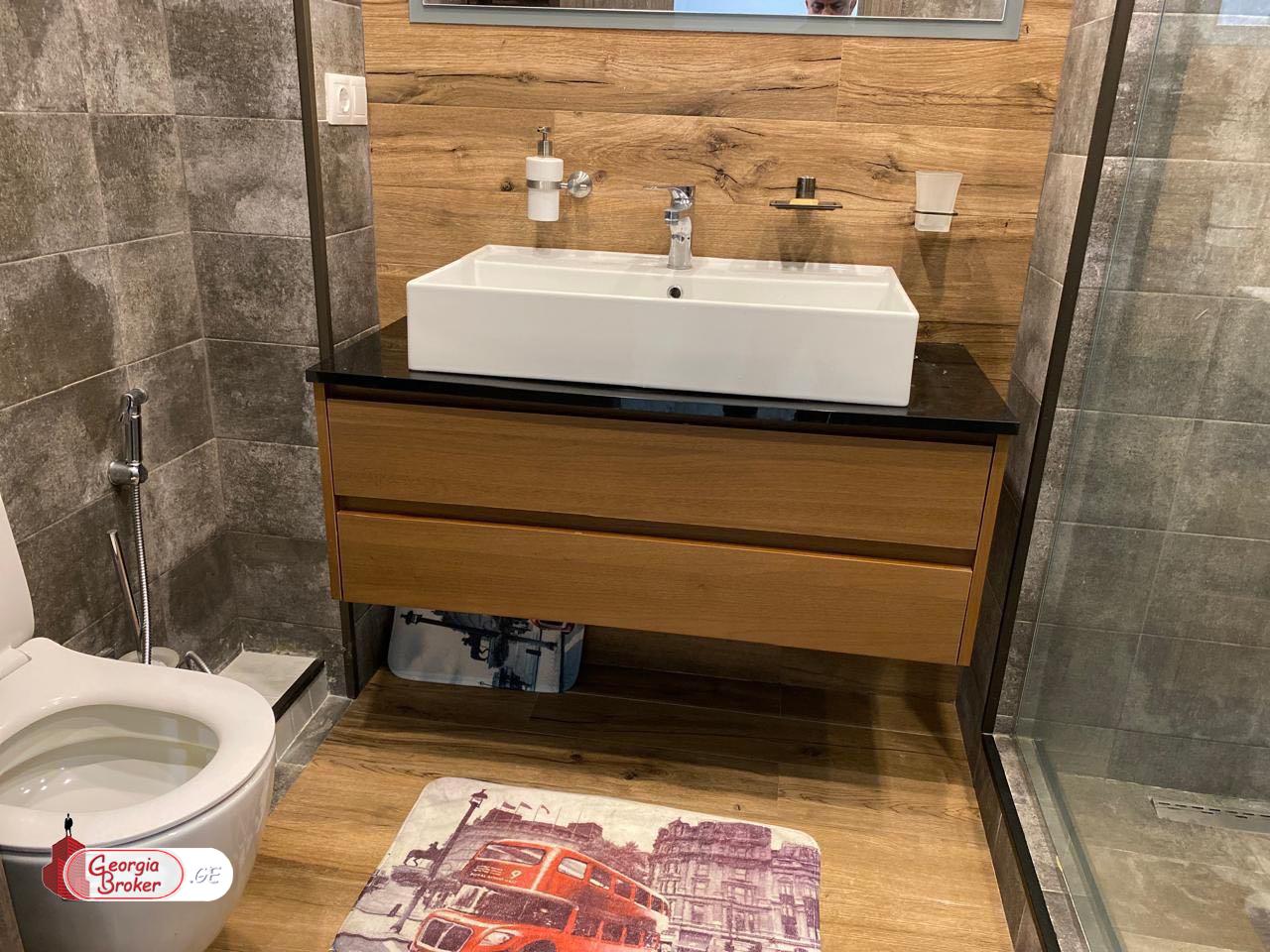 nearly repaired 5-room apartment for sale