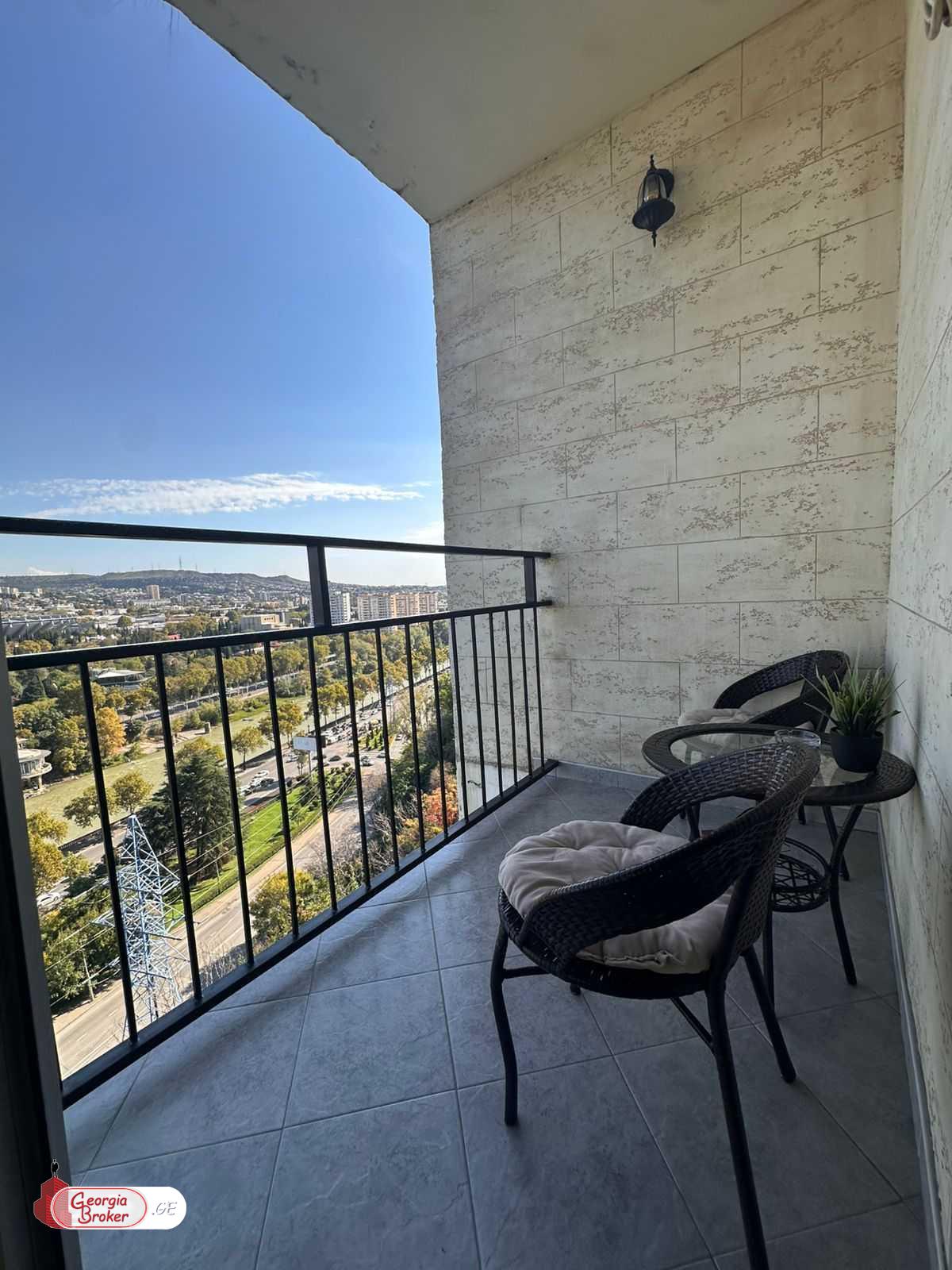 nearly repaired 5-room apartment for sale