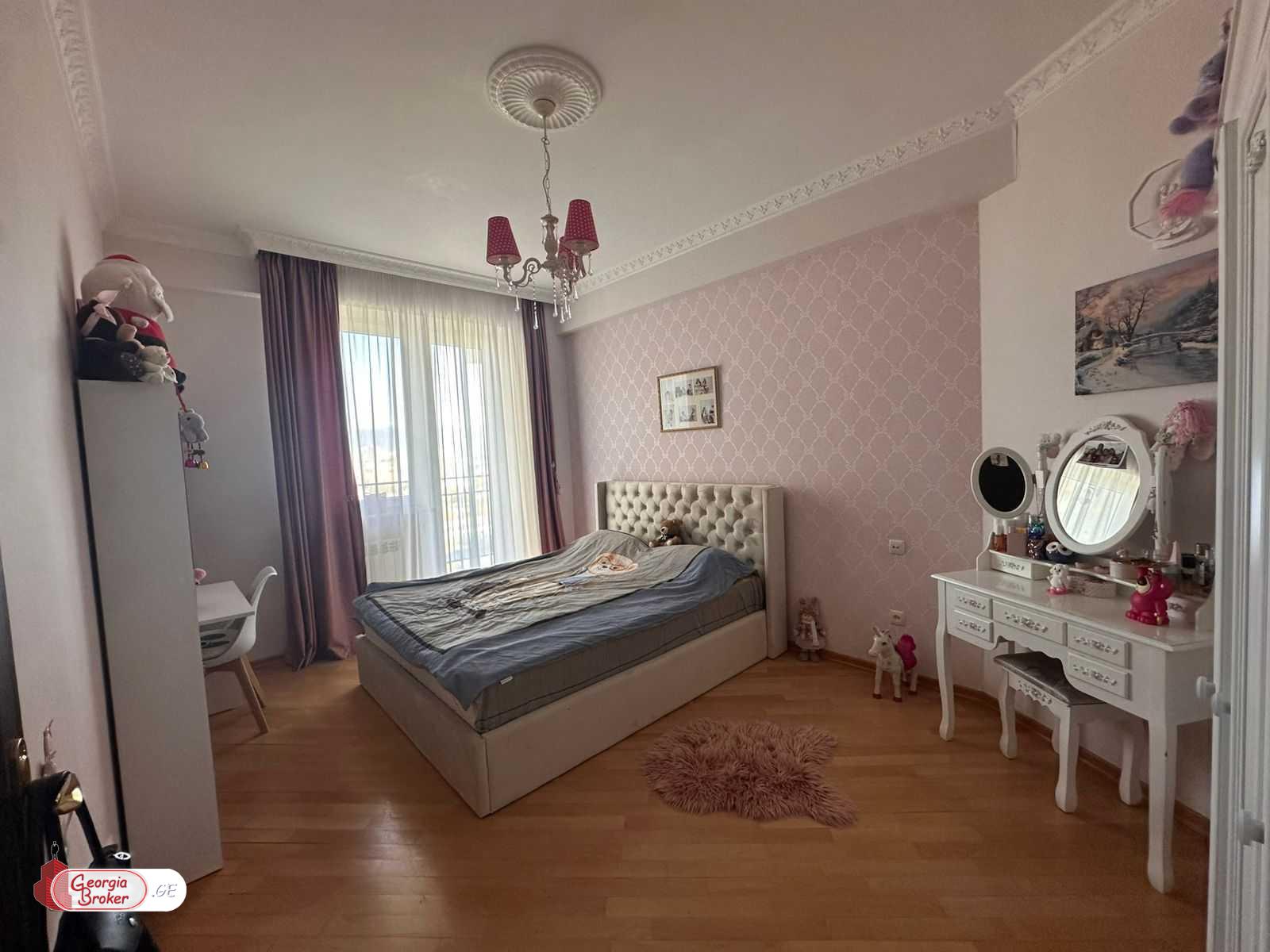 nearly repaired 5-room apartment for sale