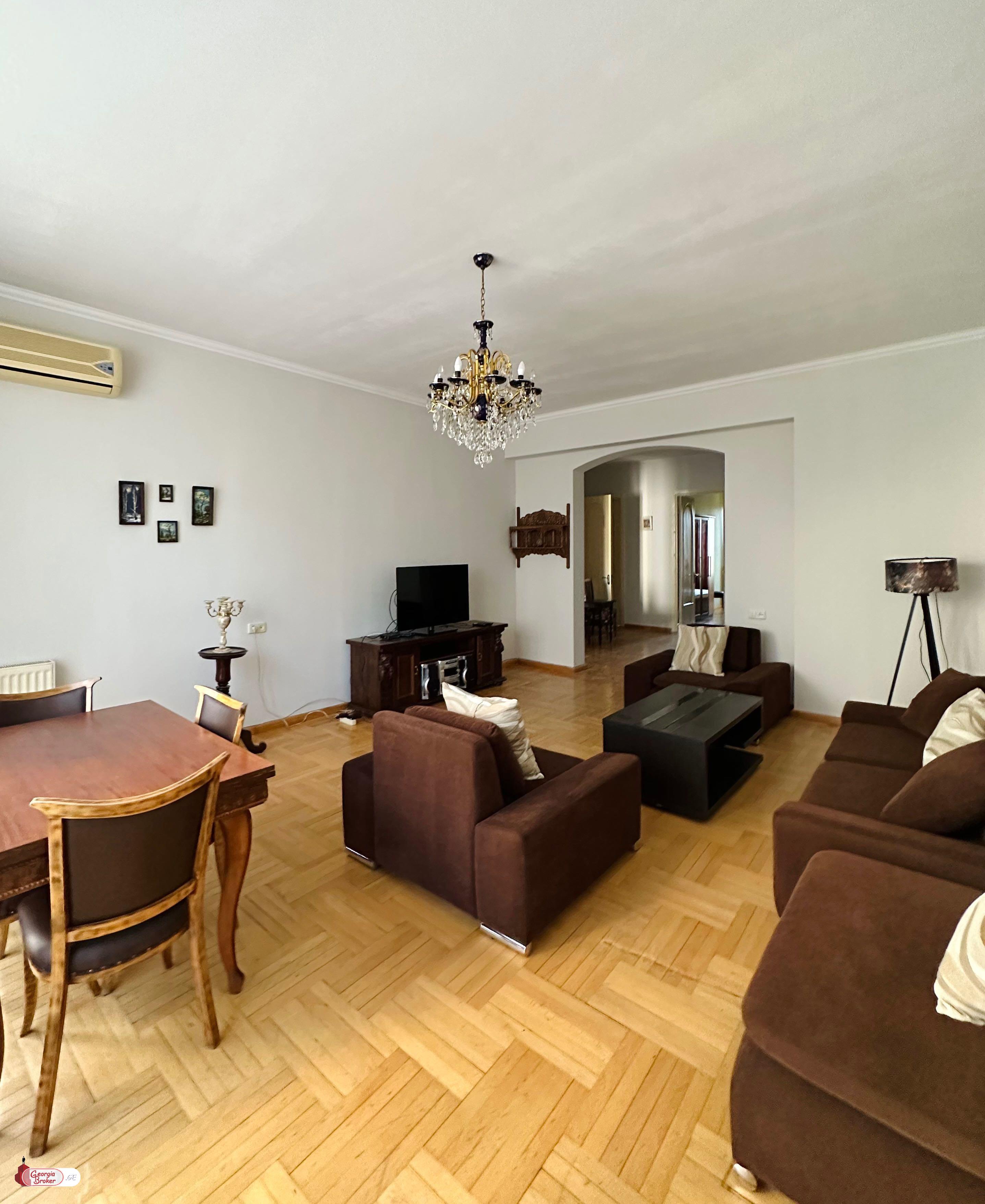 nearly repaired 3-room apartment for sale