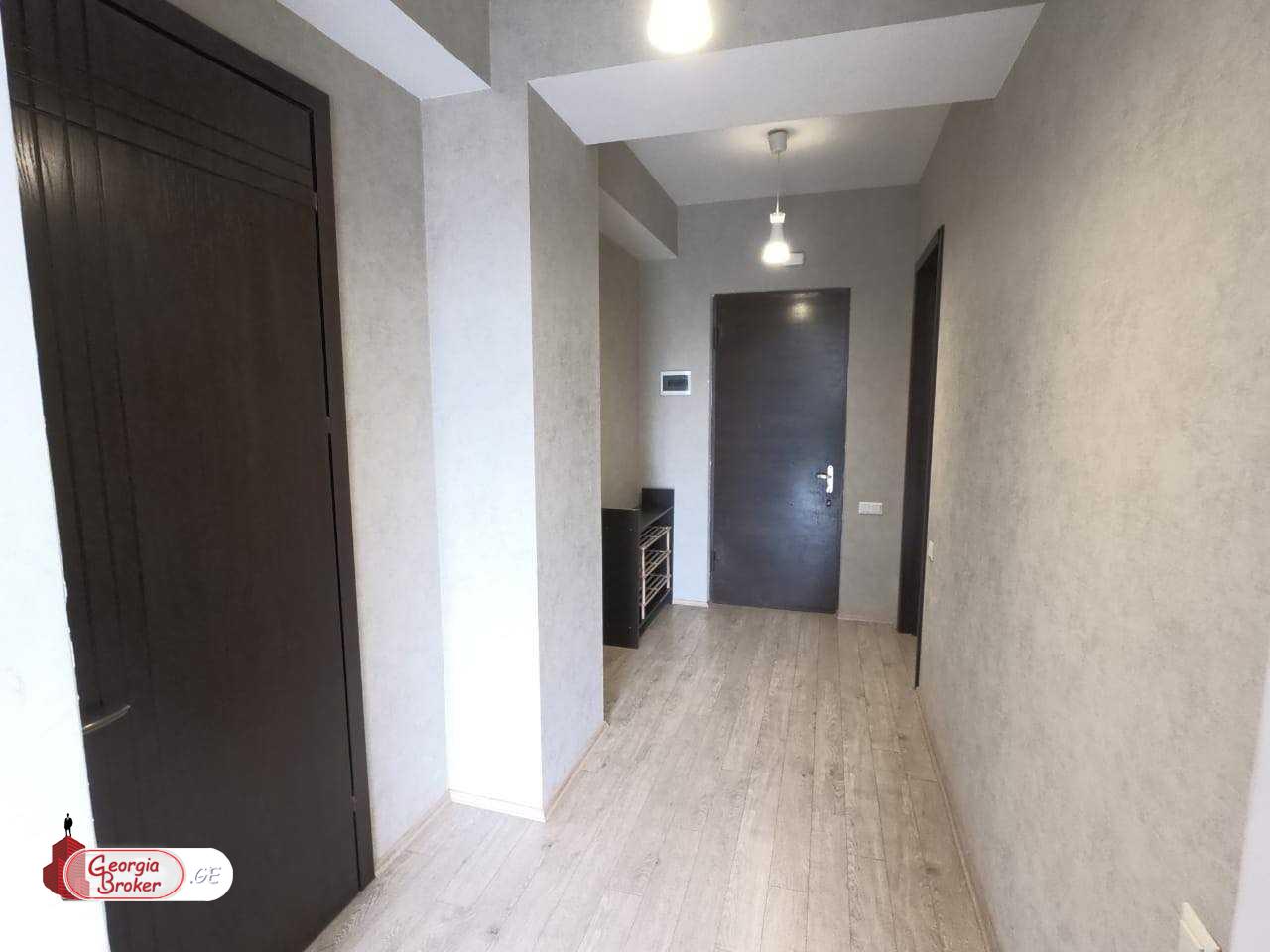 nearly repaired 2-room apartment for sale