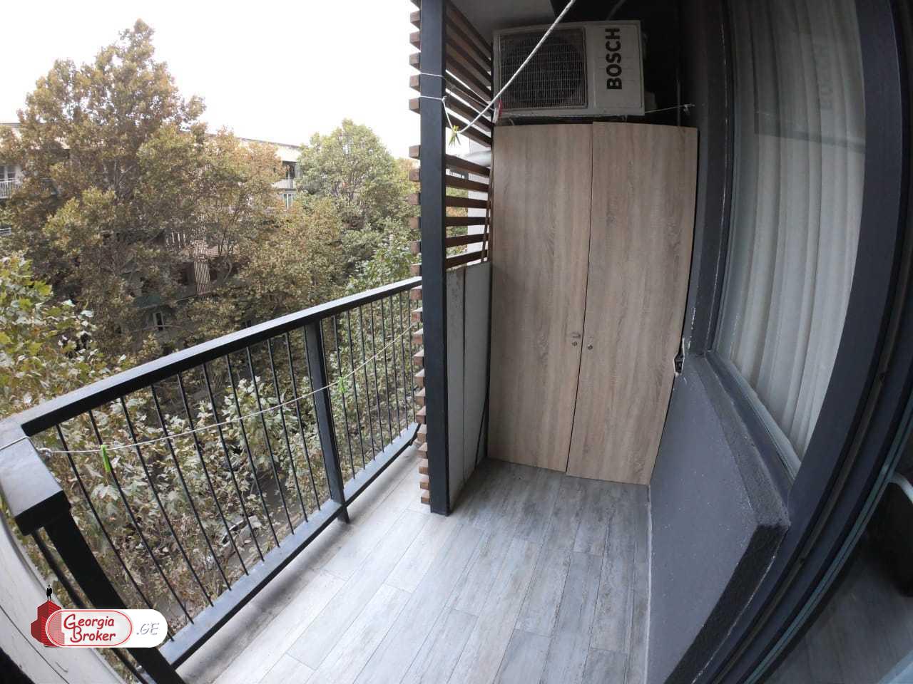 nearly repaired 2-room apartment for sale