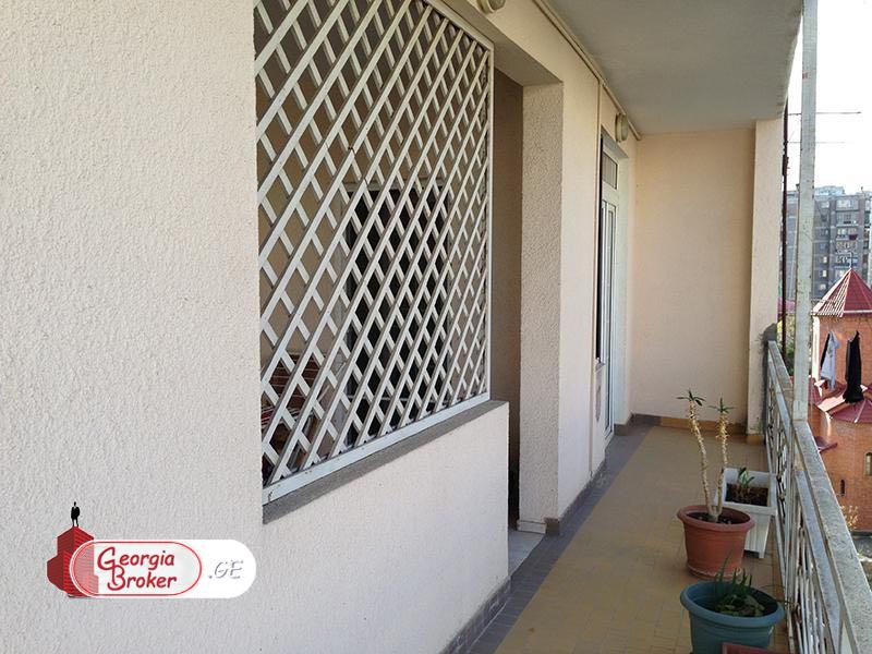 nearly repaired 3-room apartment for sale