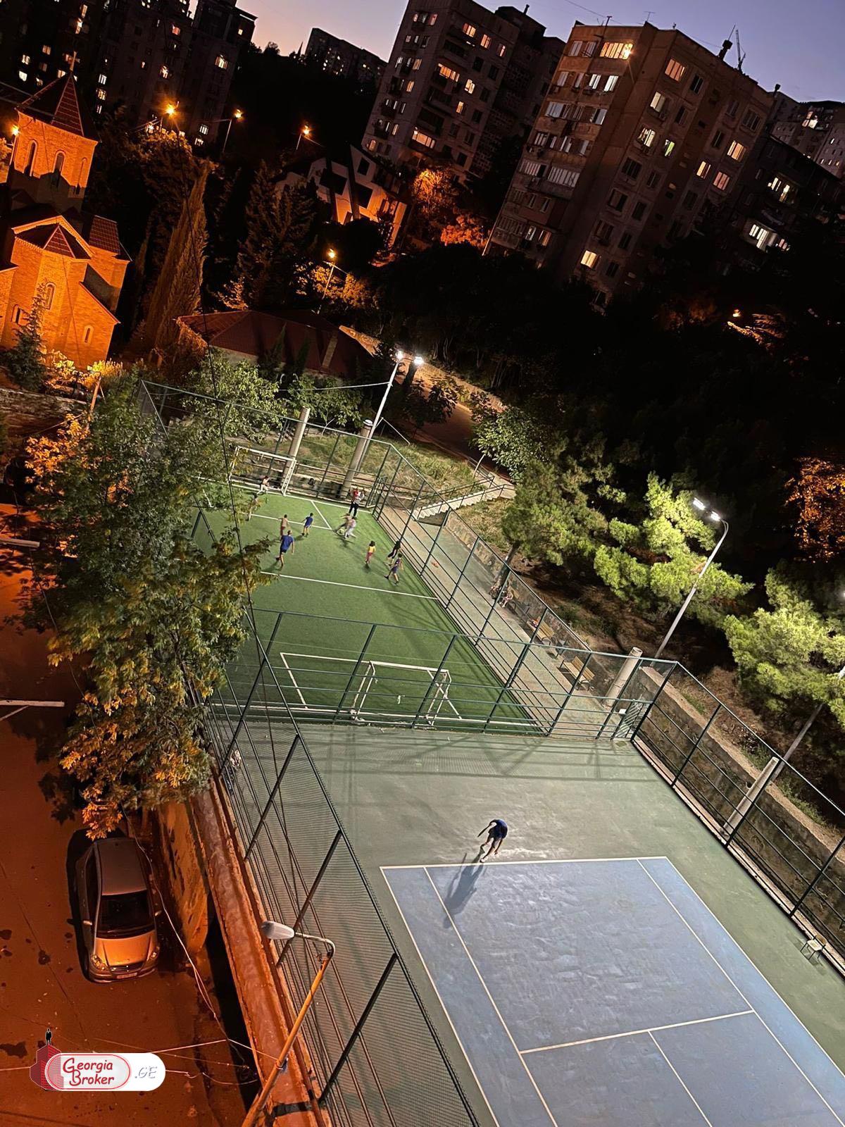 nearly repaired 3-room apartment for sale