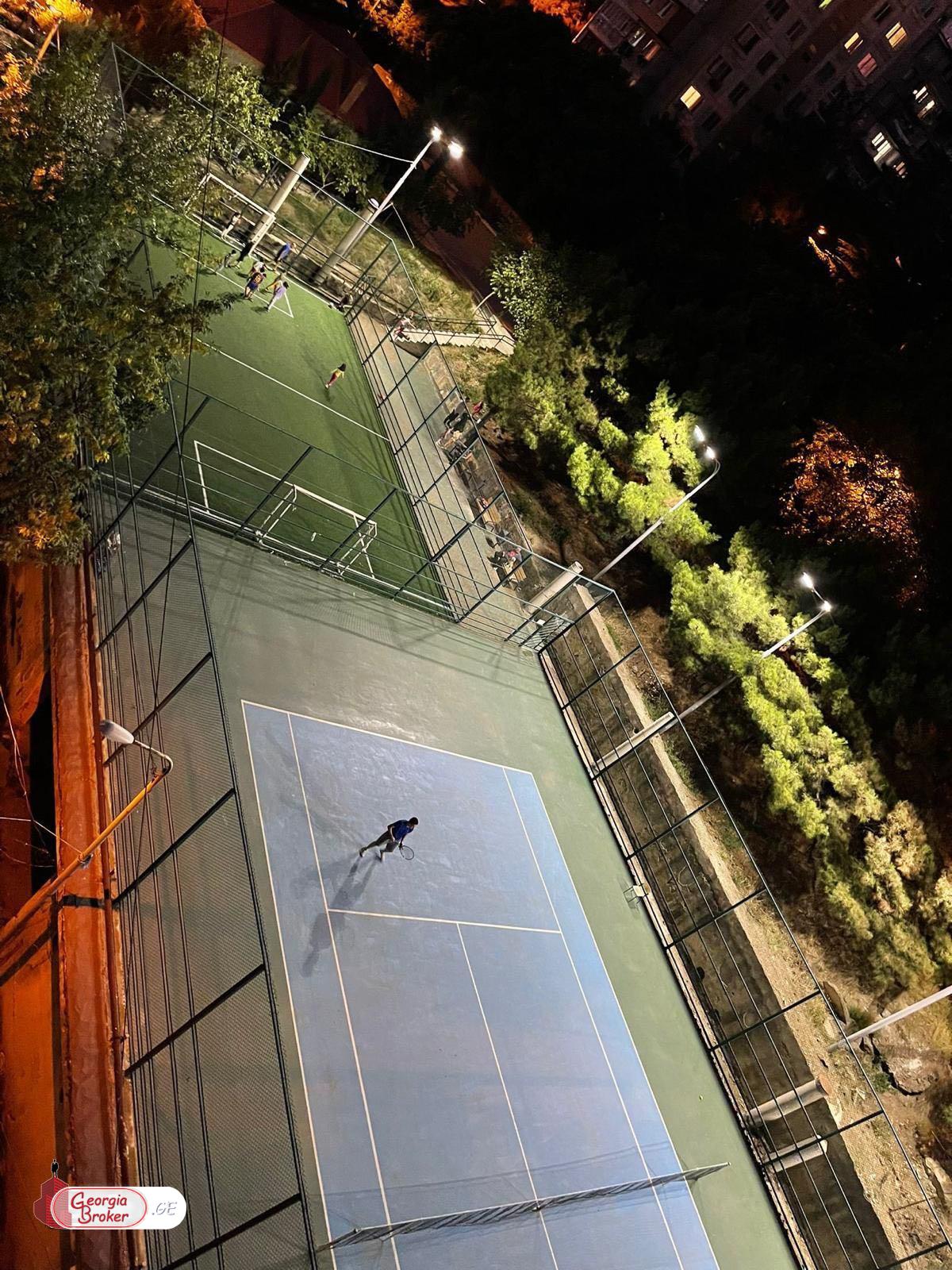 nearly repaired 3-room apartment for sale