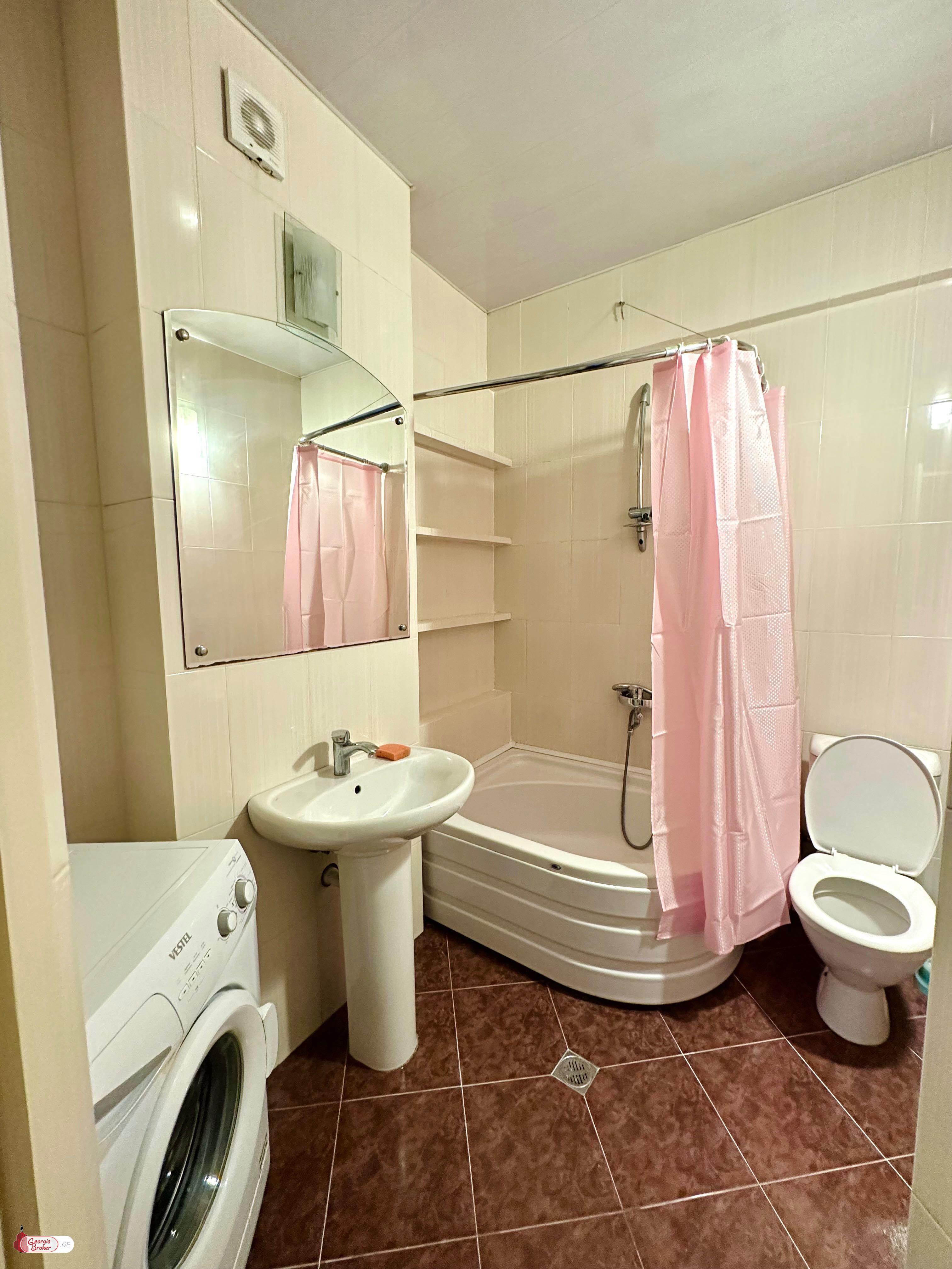 nearly repaired 3-room apartment for sale