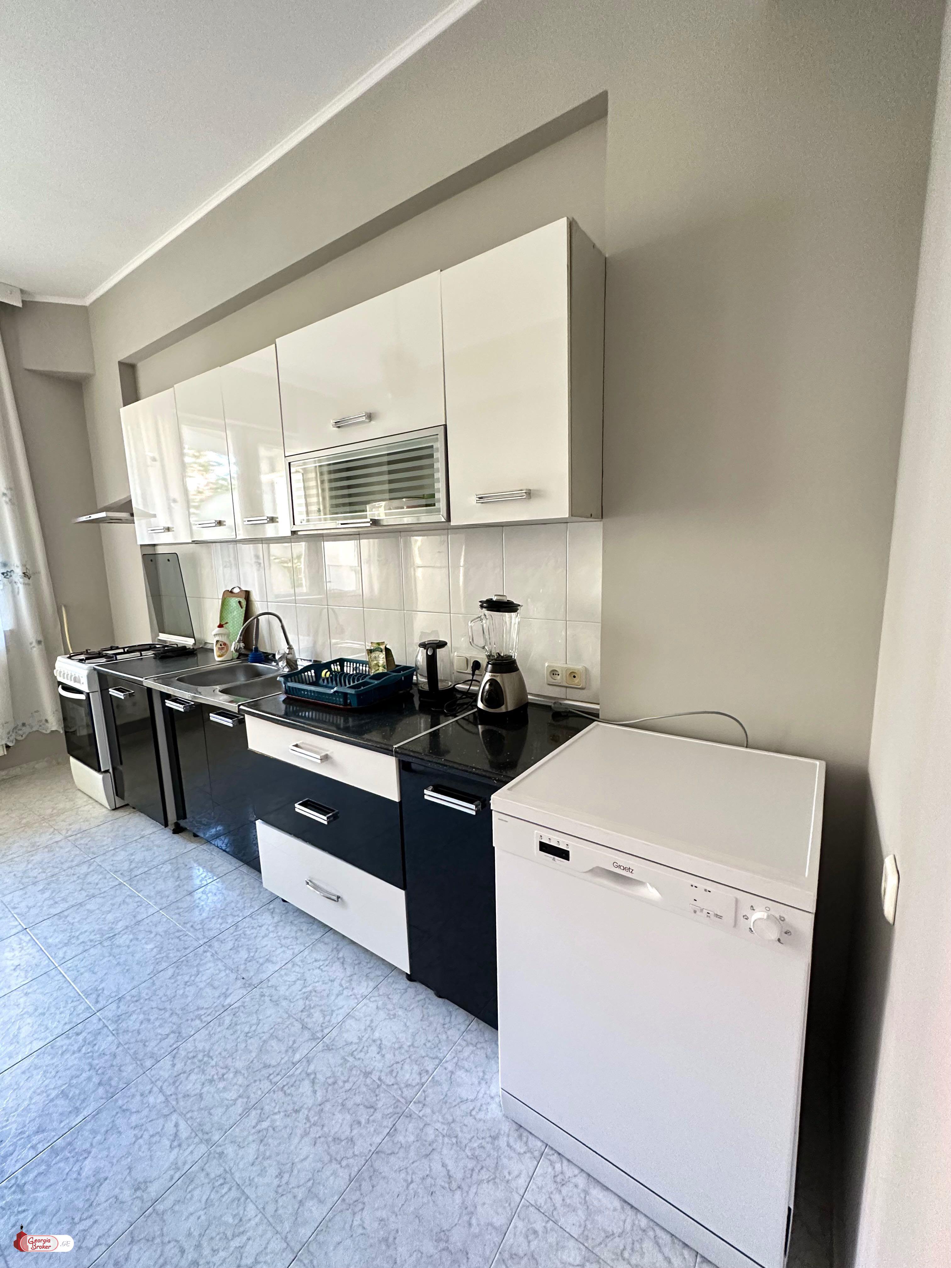 nearly repaired 3-room apartment for sale