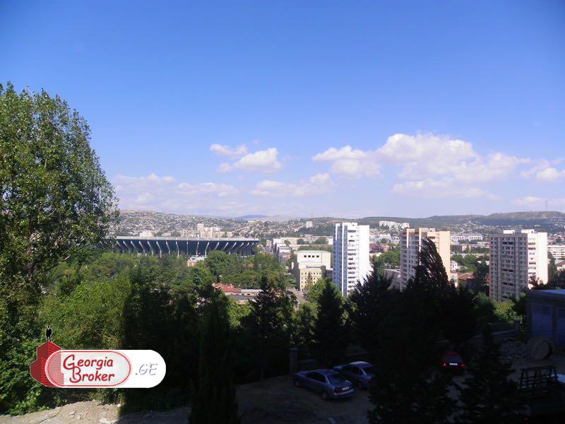 nearly repaired 3-room apartment for sale