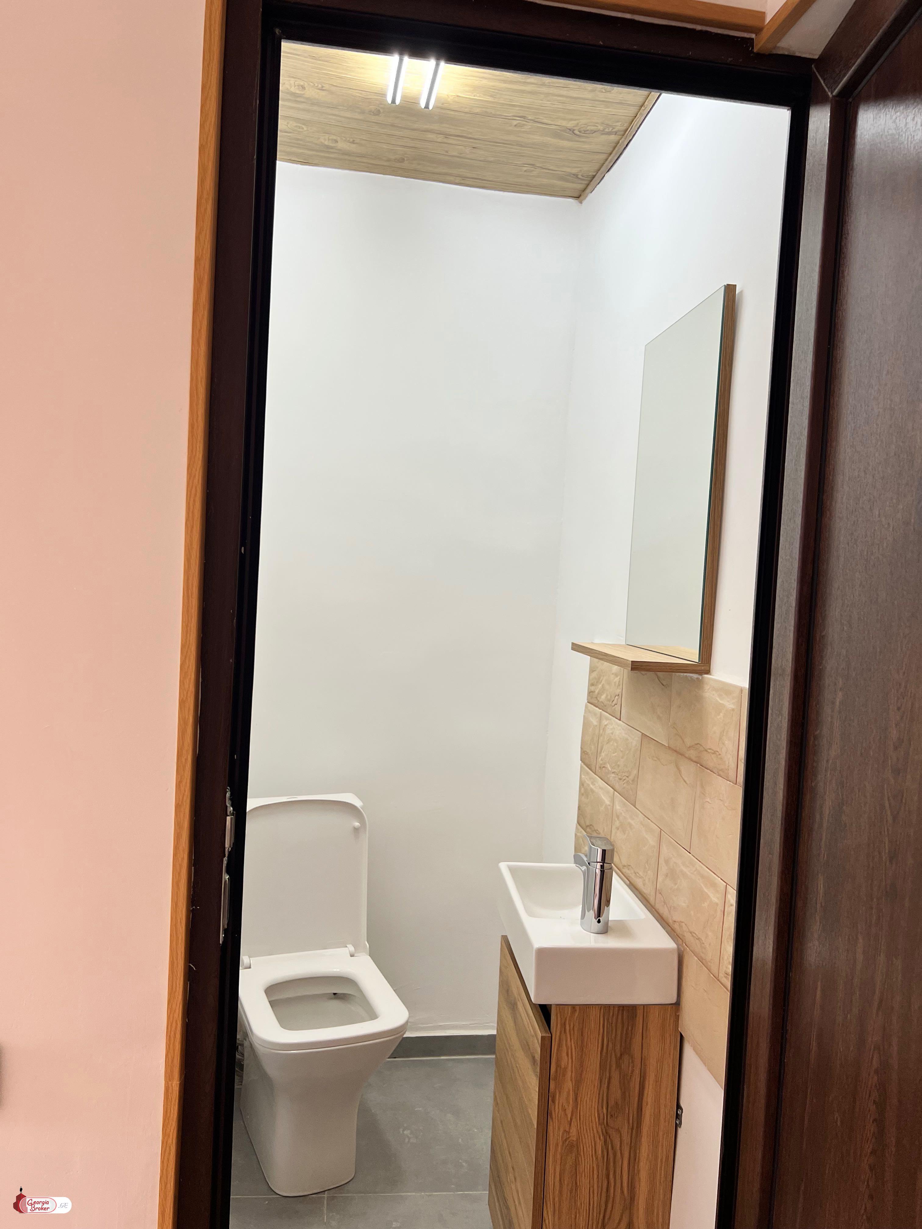 nearly repaired 4-room apartment for sale