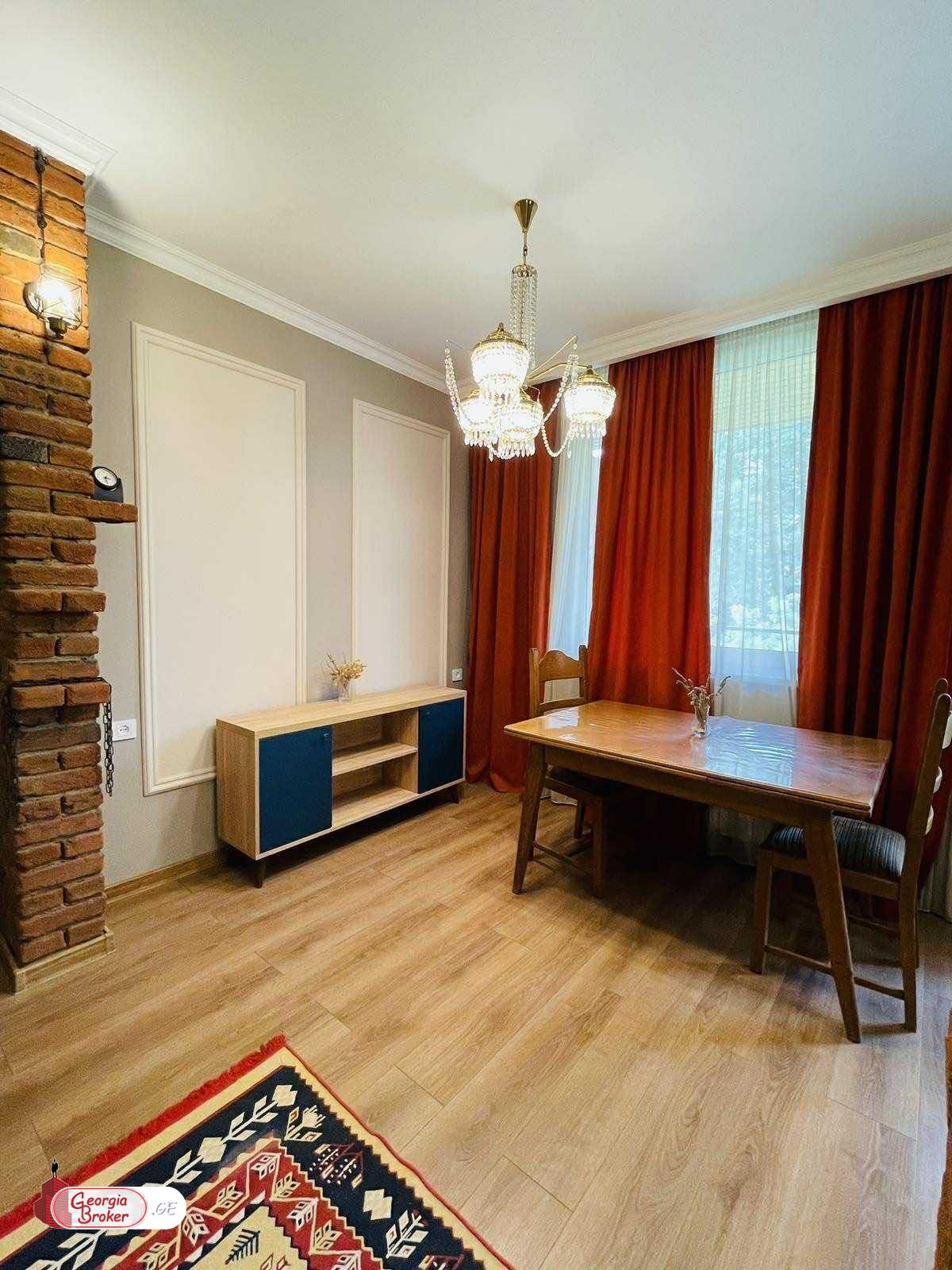 nearly repaired 2-room apartment for sale