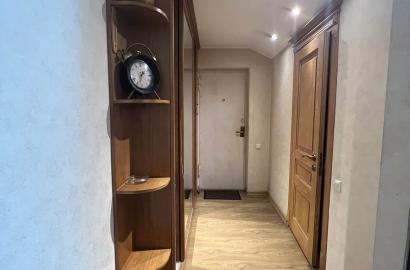 продается квартира с новым ремонтом 2-комнаты