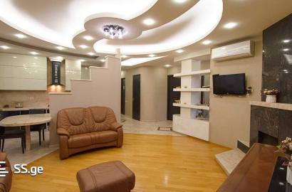 იყიდება ახალი გარემონტებული 4 ოთახიანი ბინა