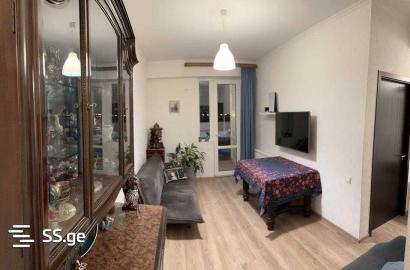 იყიდება ახალი გარემონტებული 2 ოთახიანი ბინა